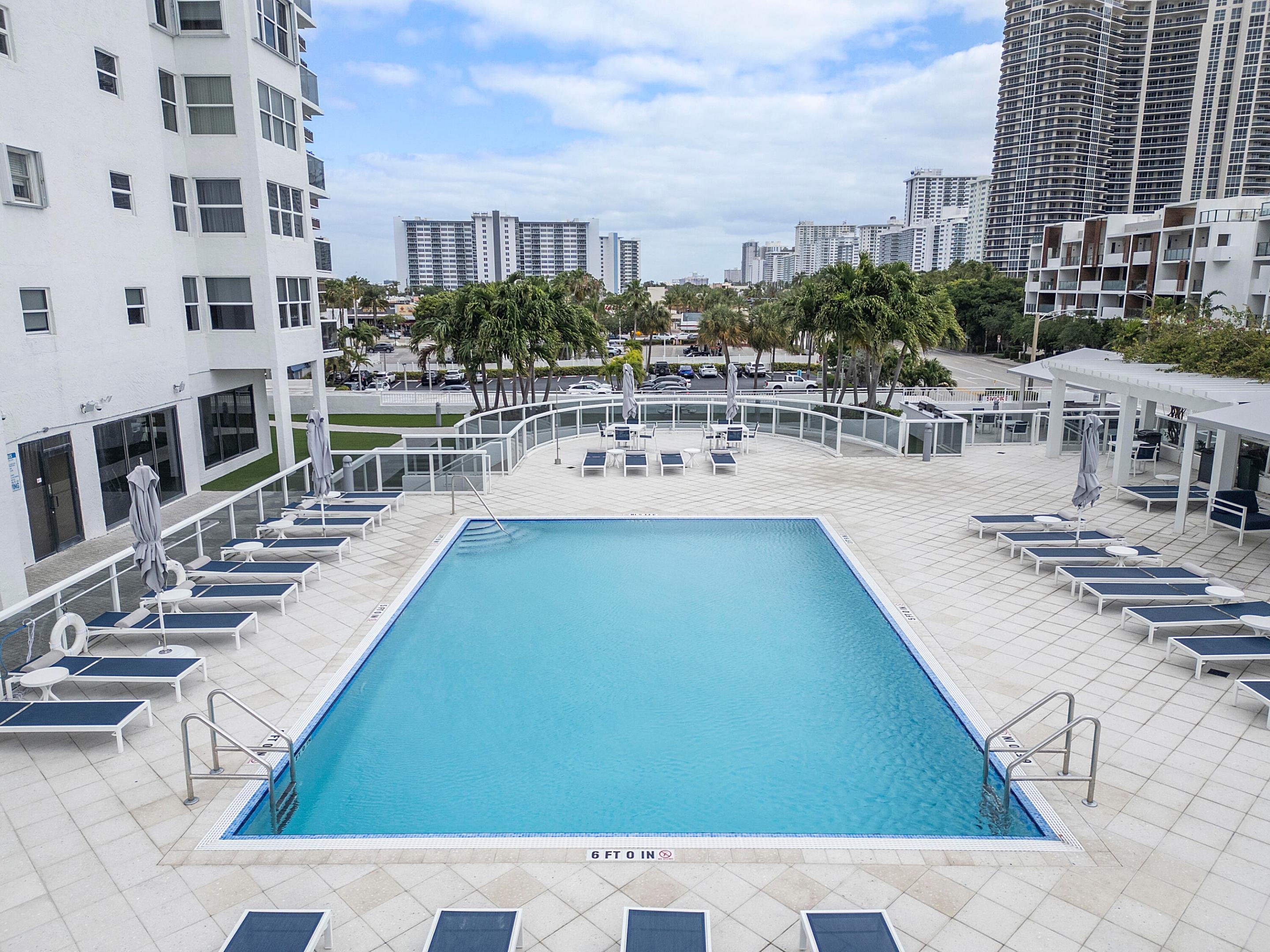 3015 N Ocean Boulevard 19f Property Photo 48