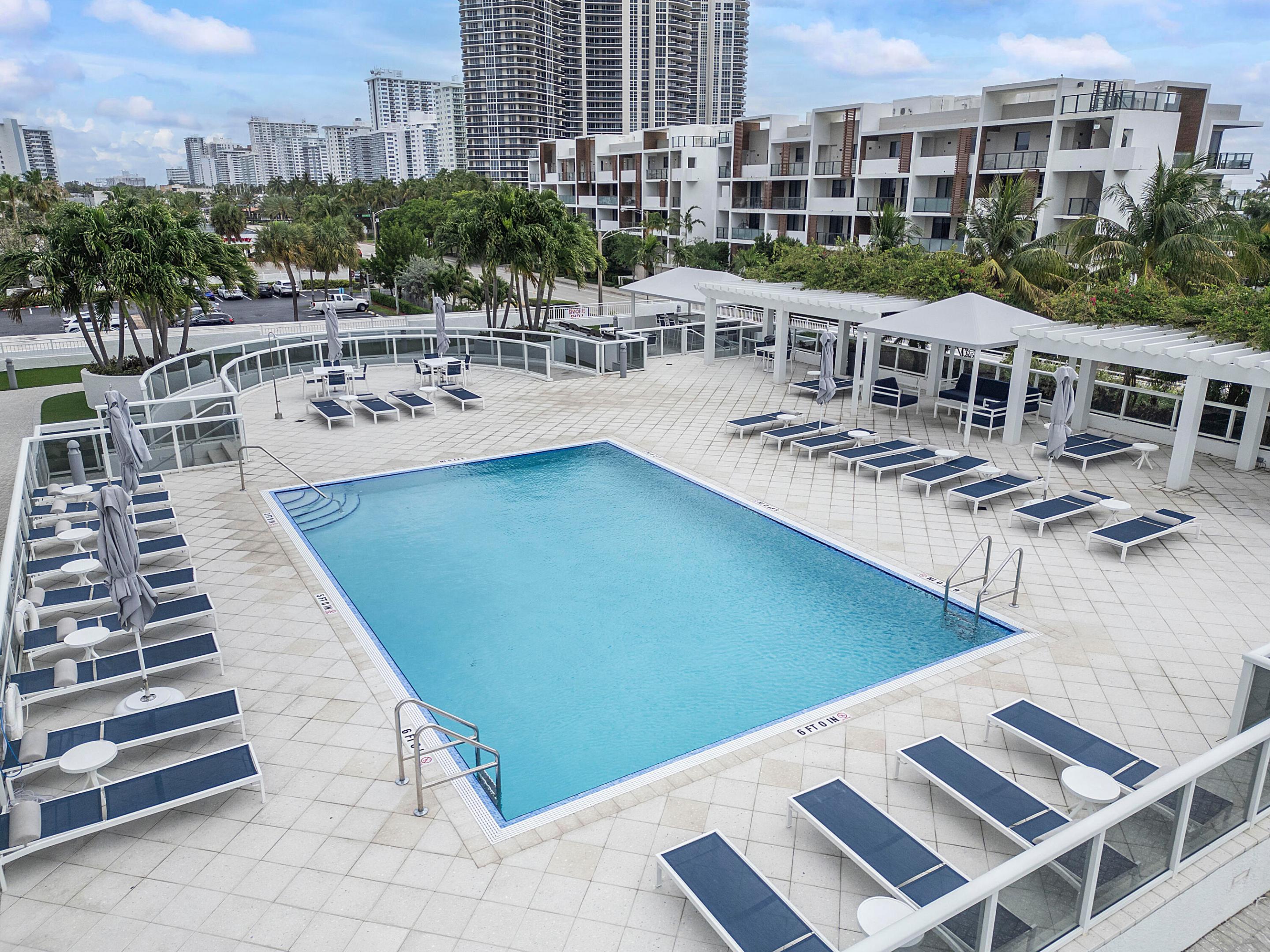 3015 N Ocean Boulevard 19f Property Photo 49