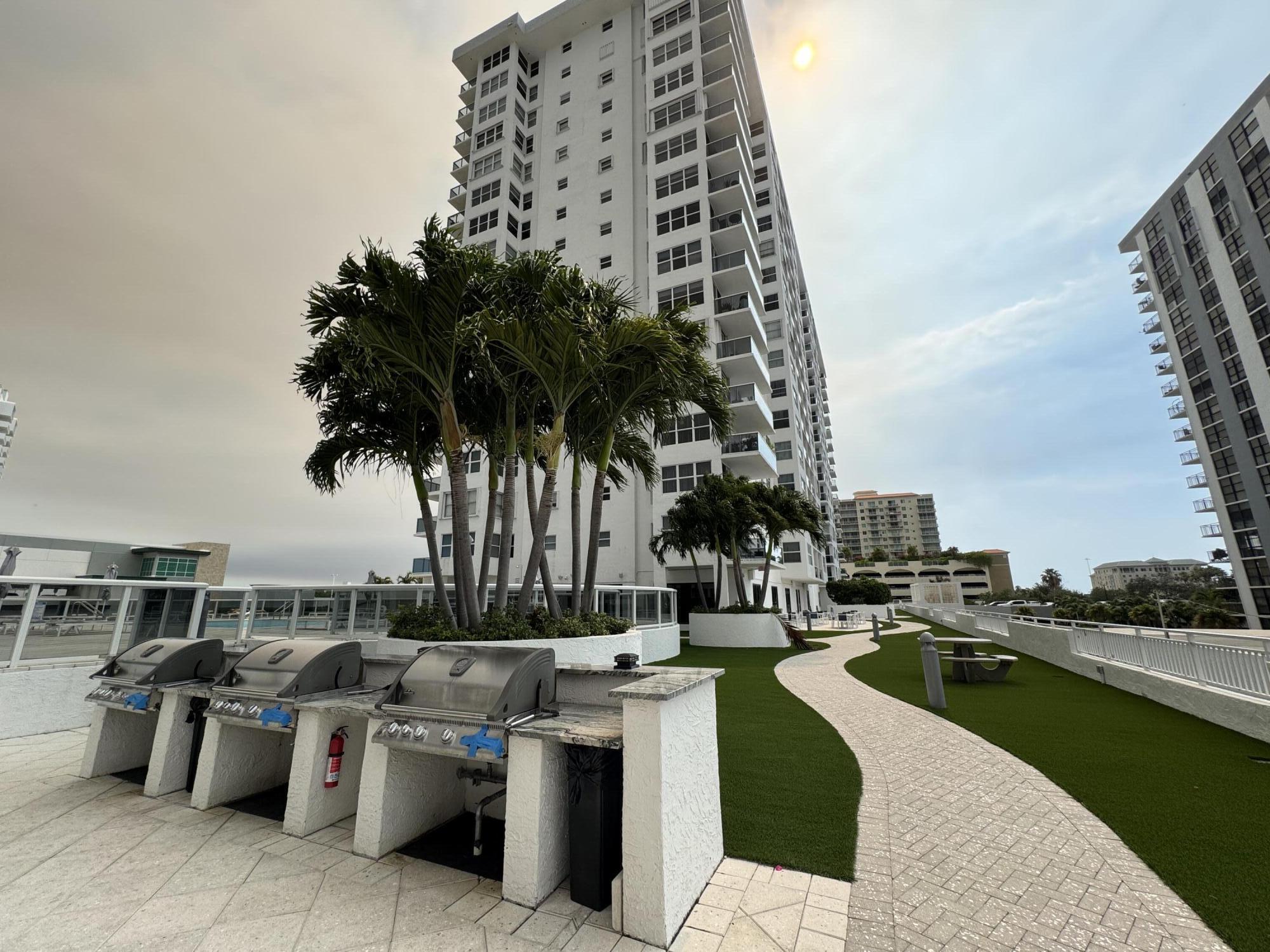 3015 N Ocean Boulevard 19f Property Photo 70