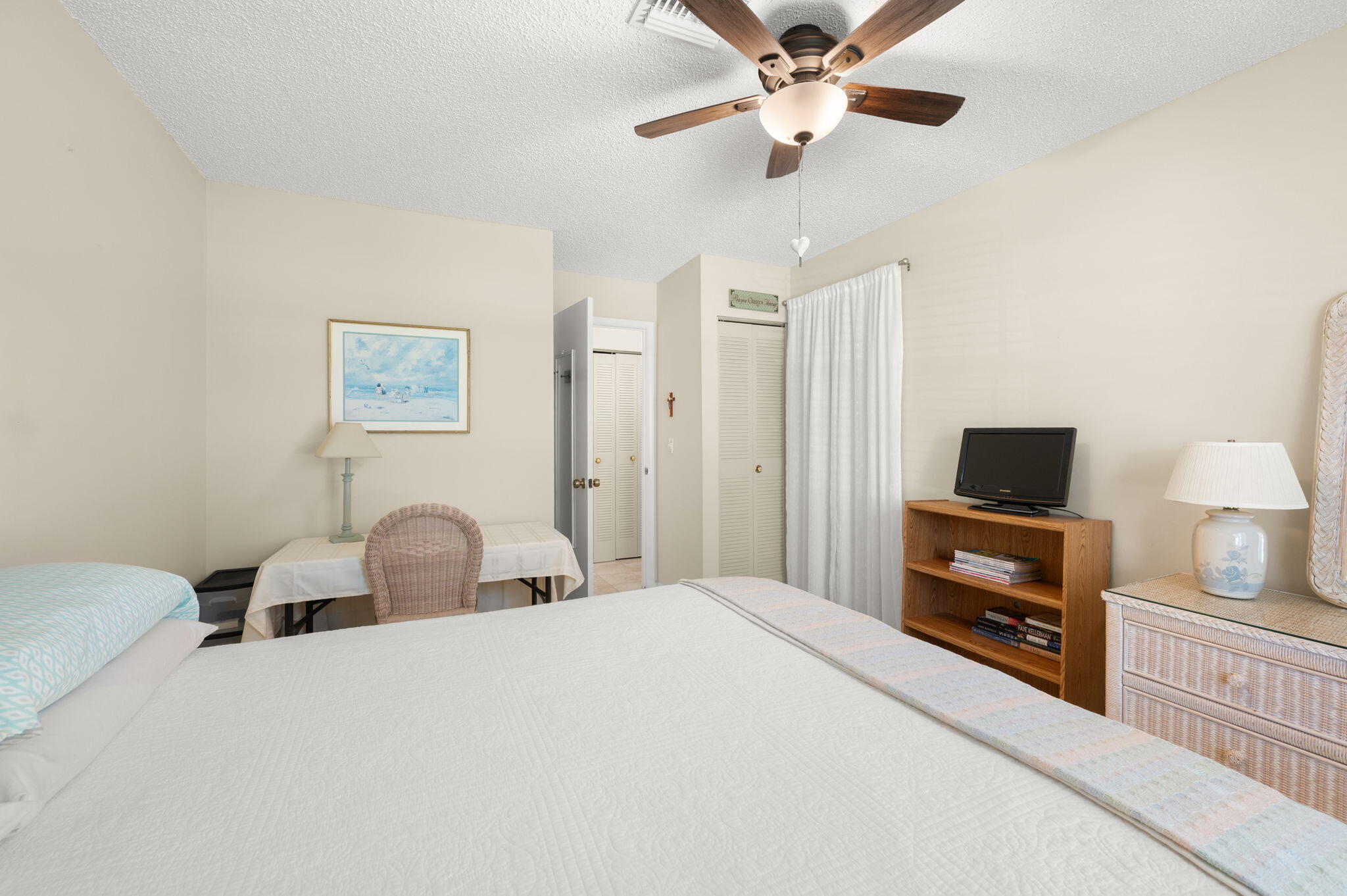 945 Savannas Point Drive B Property Photo 12