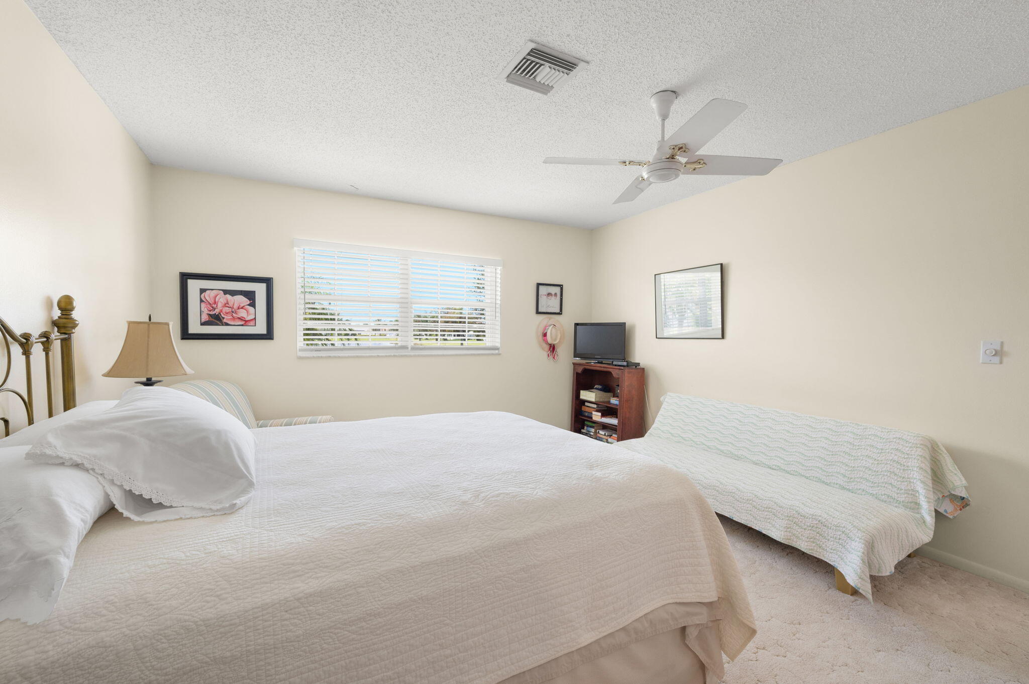 945 Savannas Point Drive B Property Photo 19