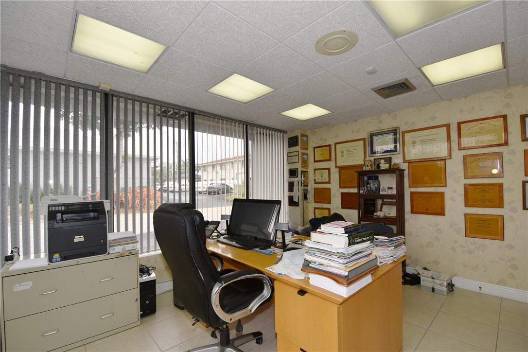 1820 E Commercial Boulevard Property Photo 10