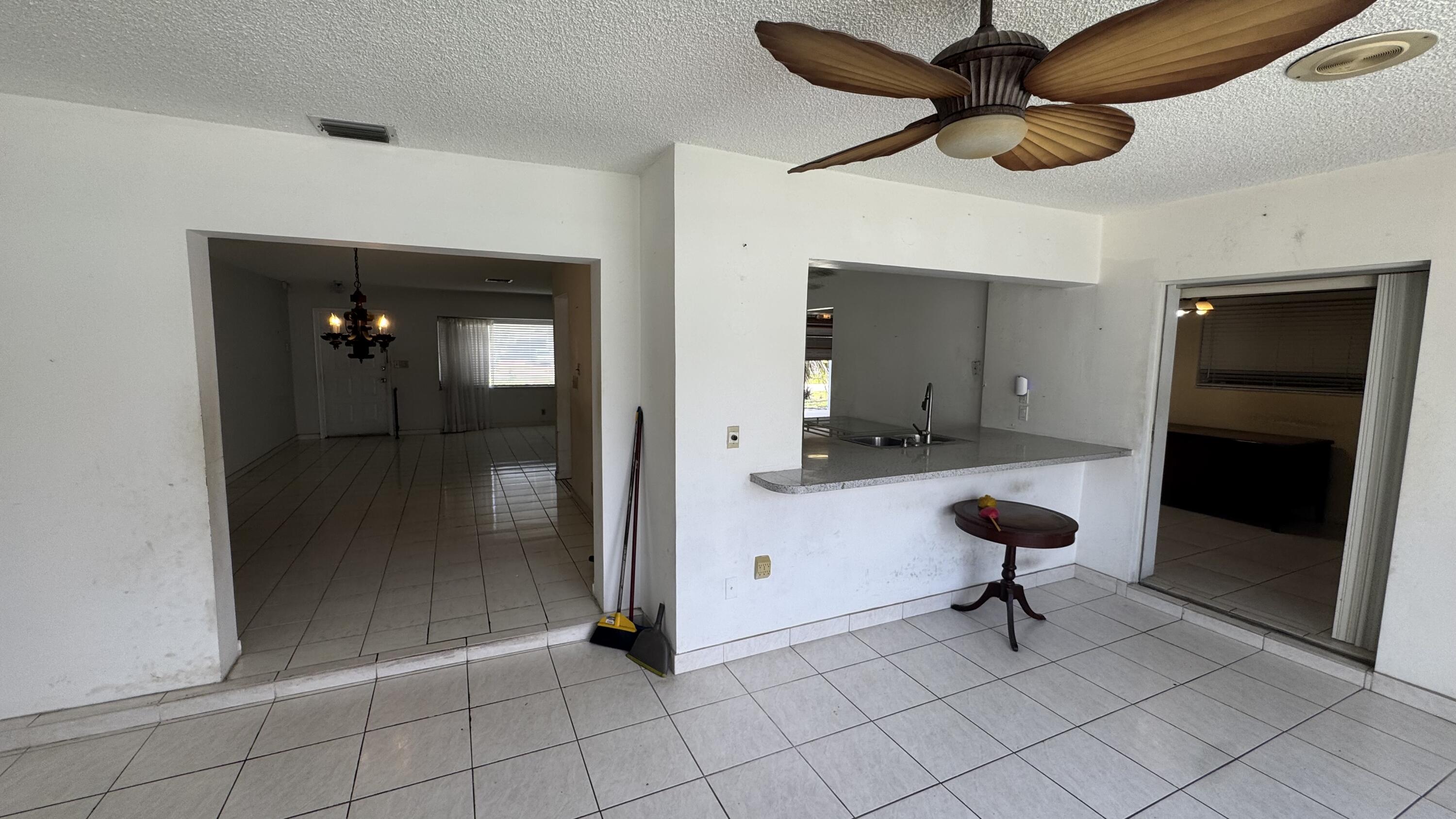 5401 W Park Road Property Photo 9