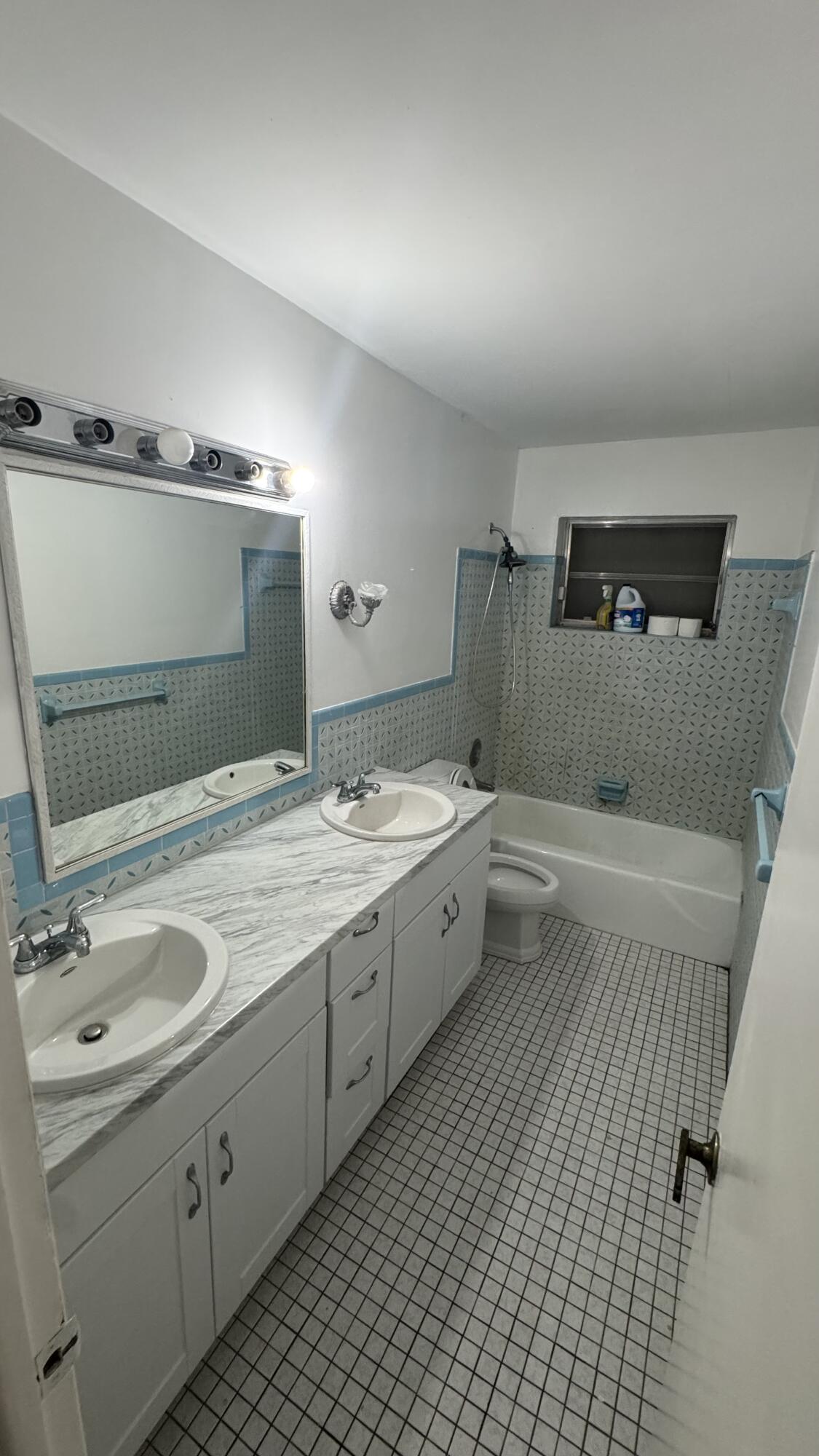 5401 W Park Road Property Photo 21