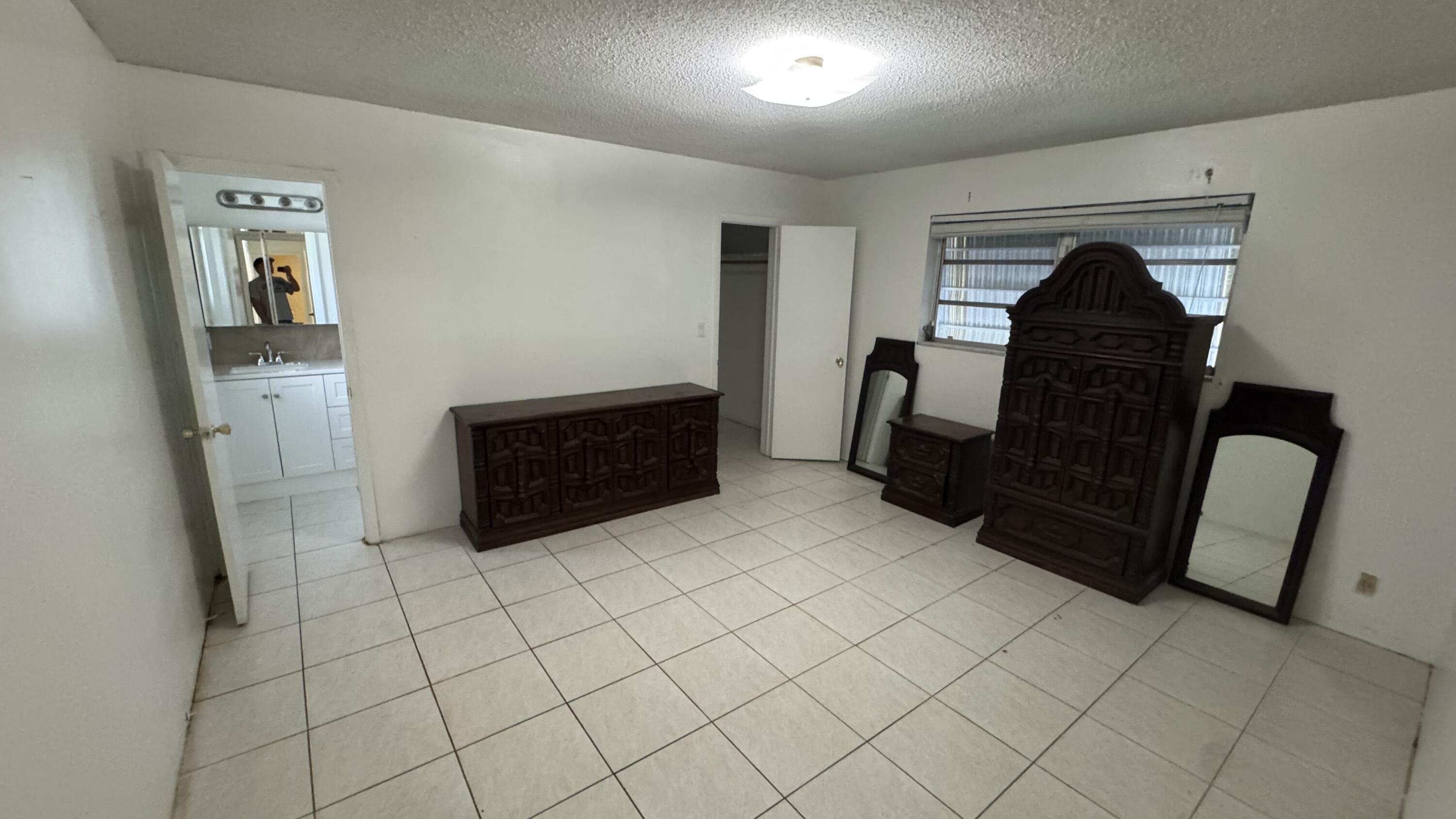 5401 W Park Road Property Photo 23