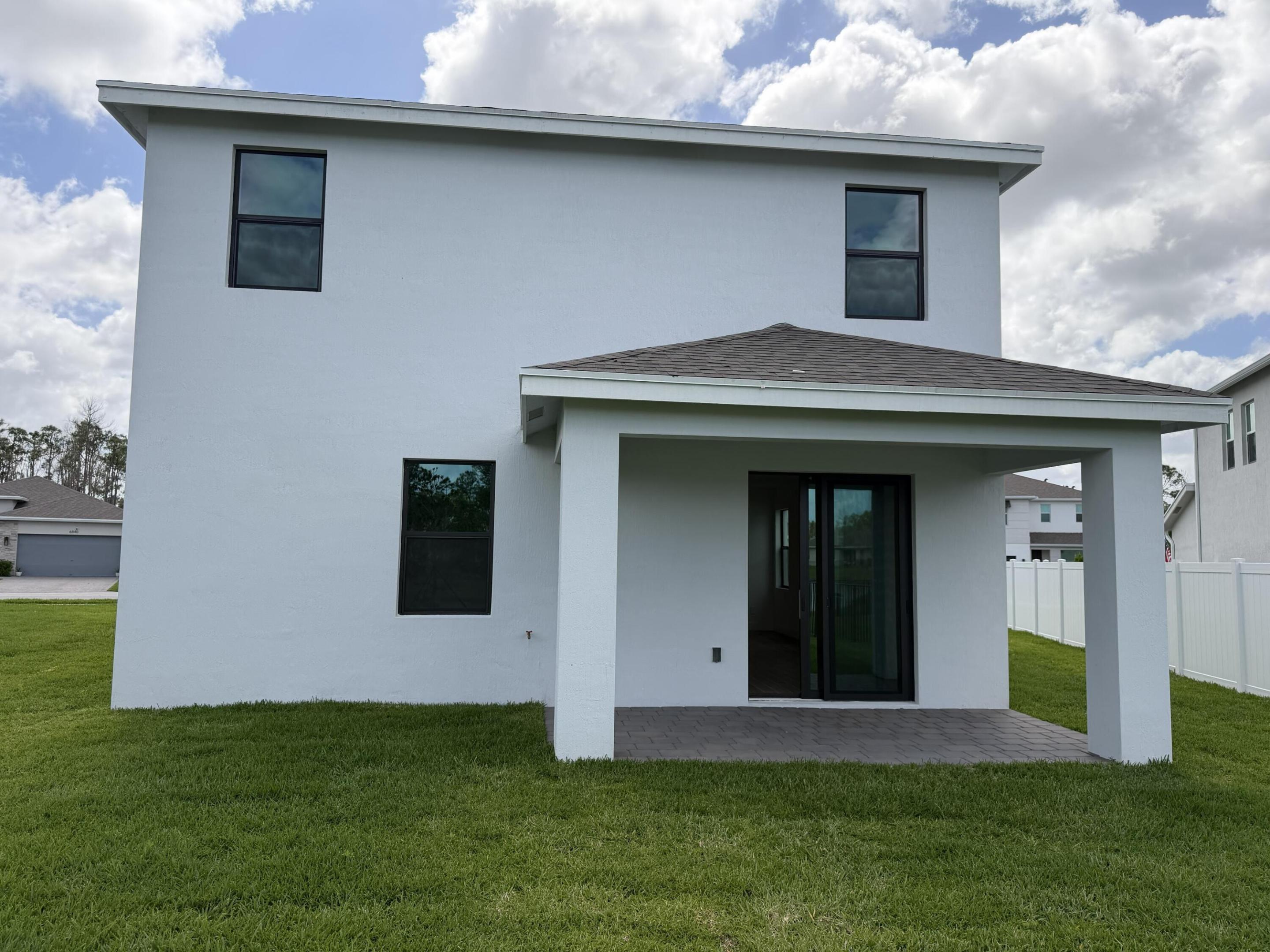 6781 Se Park Trace Drive Property Photo 3