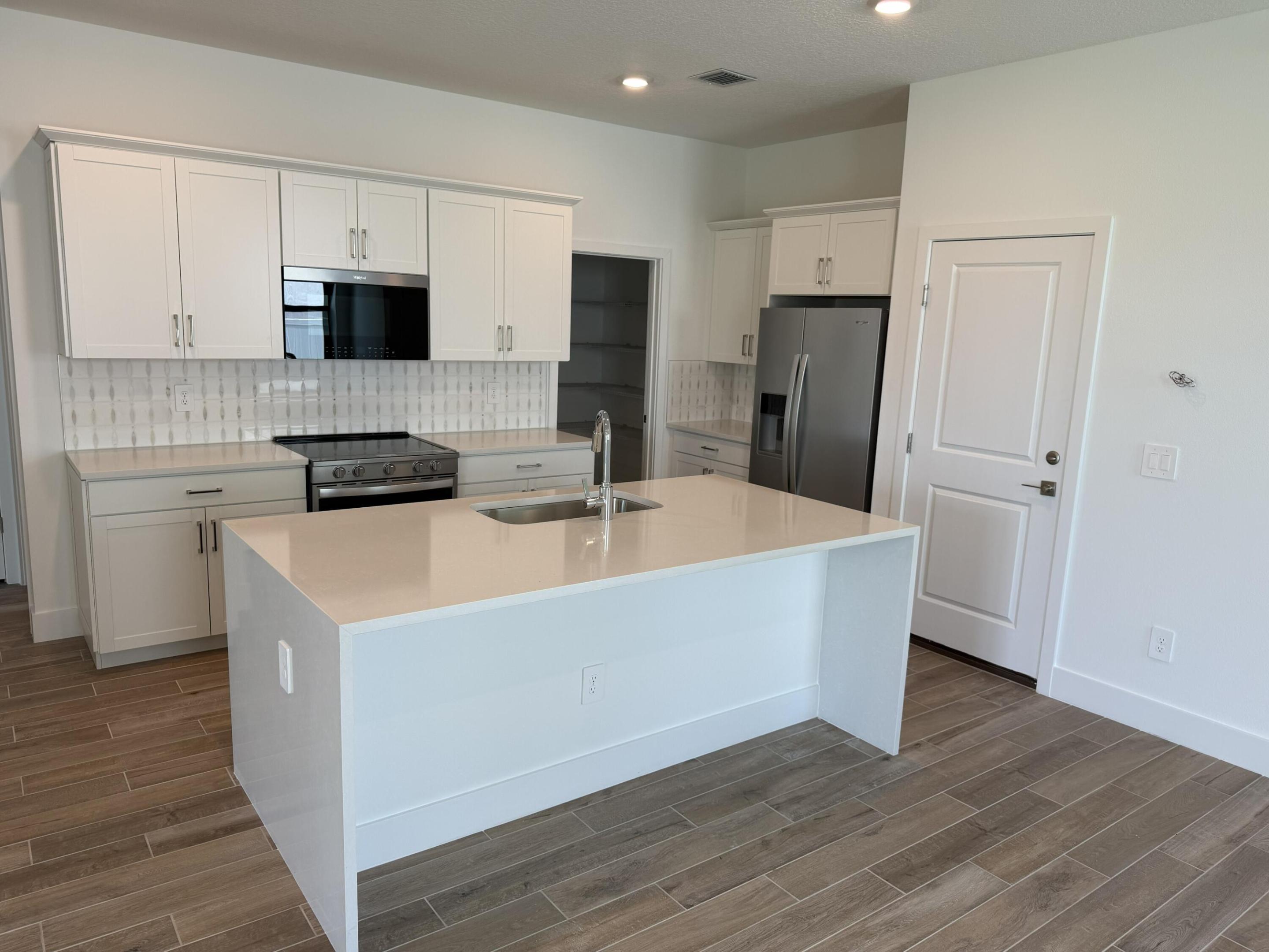 6781 Se Park Trace Drive Property Photo 13
