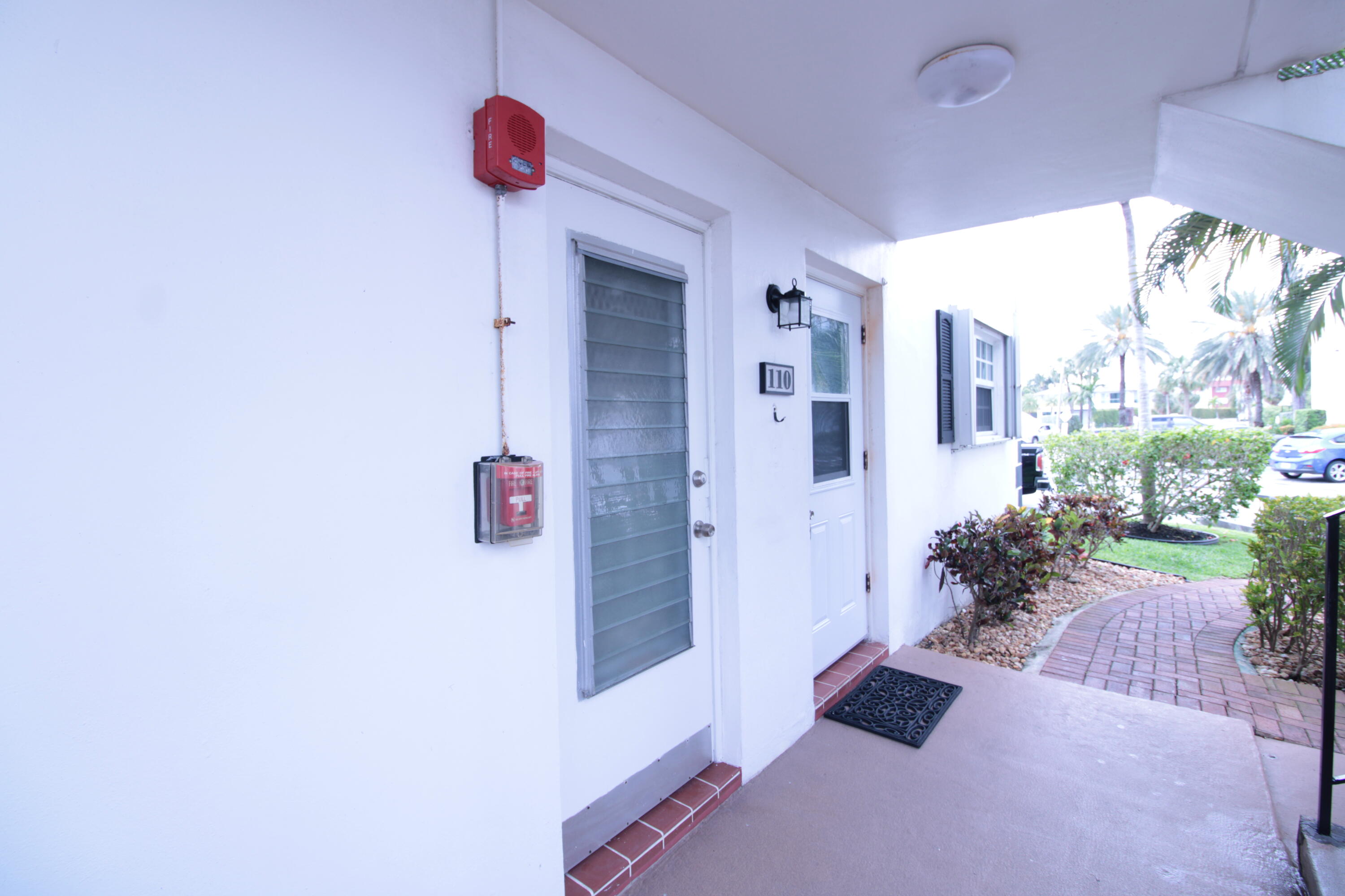 465 Paradise Isle Boulevard 110 Property Photo 3