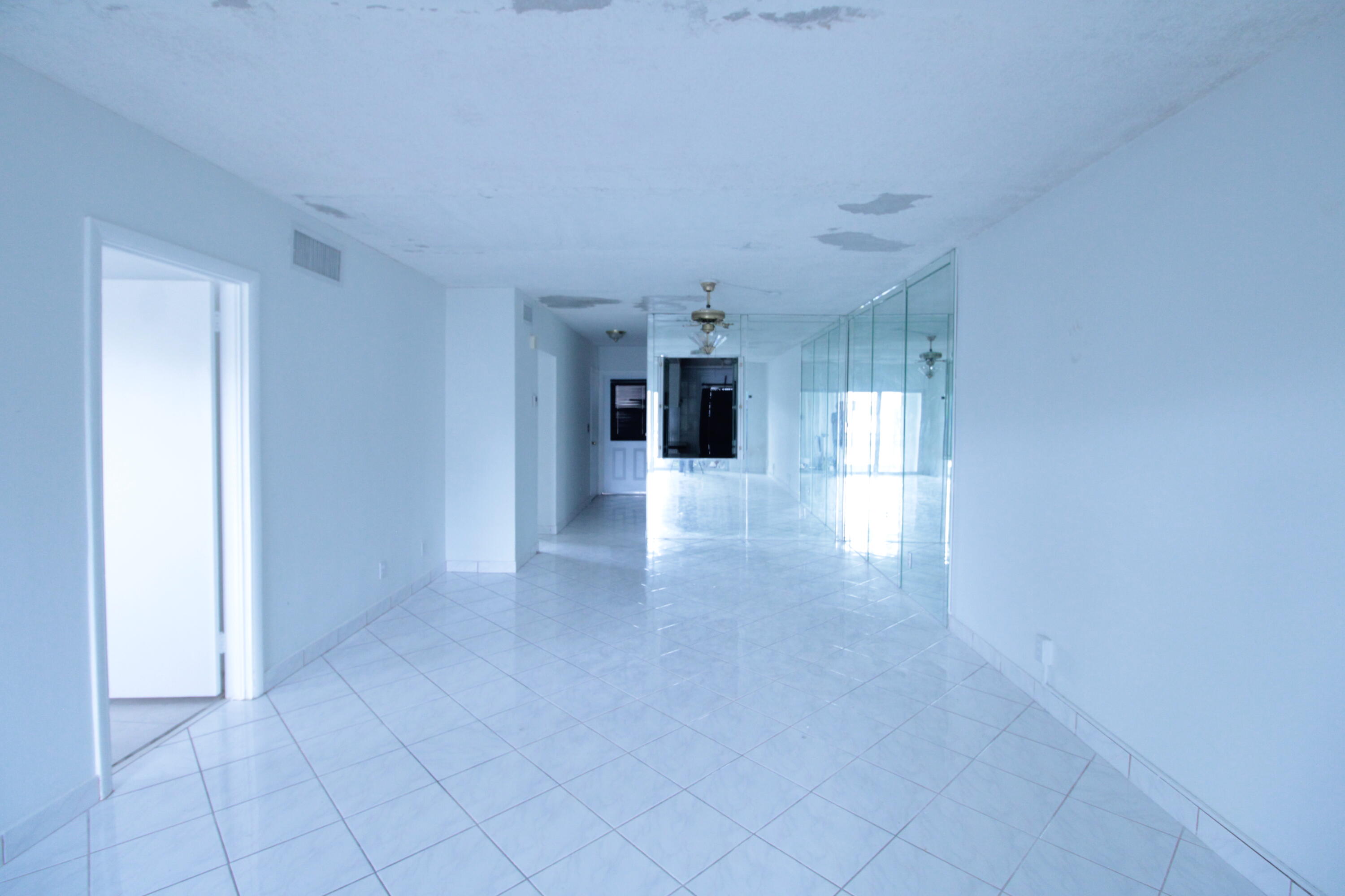 465 Paradise Isle Boulevard 110 Property Photo 16