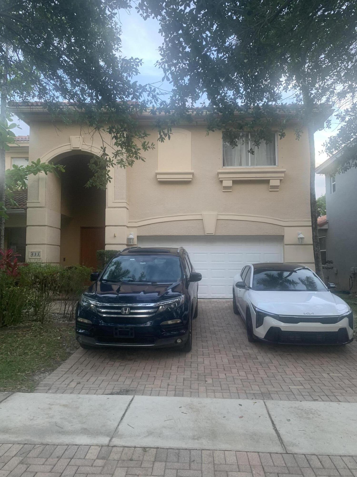 433 Gazetta Way Property Photo 1