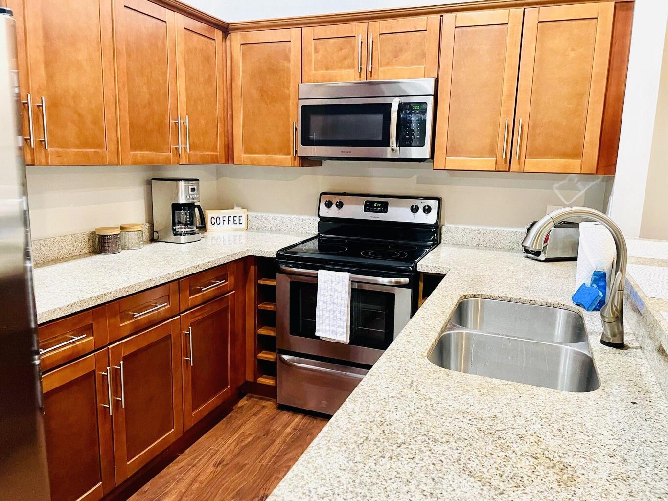 1317 Periwinkle Place Property Photo 4