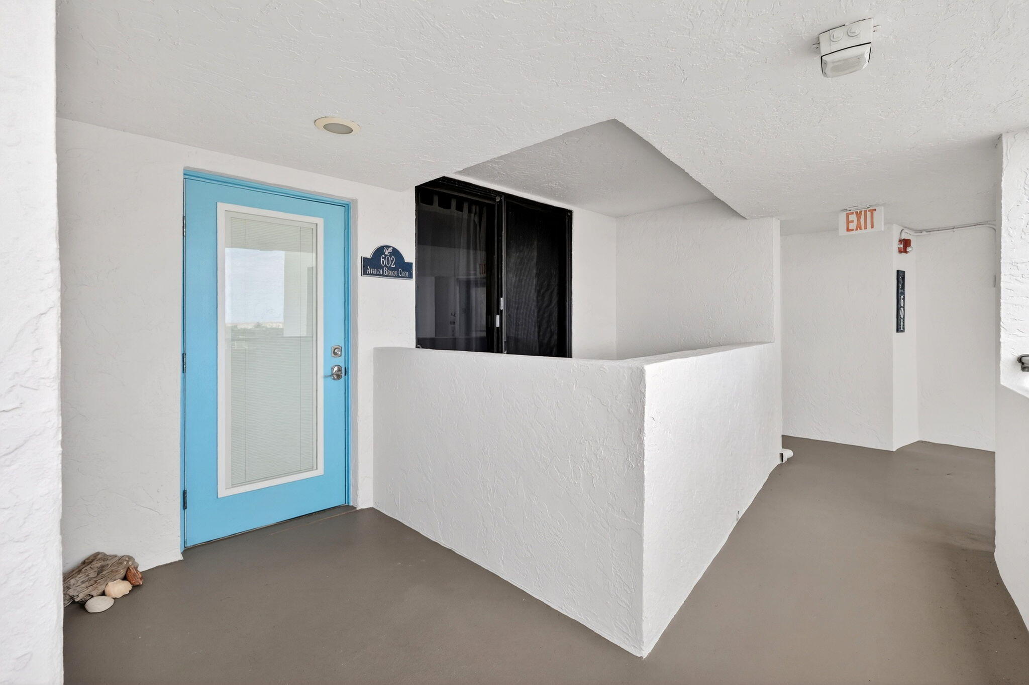 355 S Ocean Drive 602 Property Photo 9