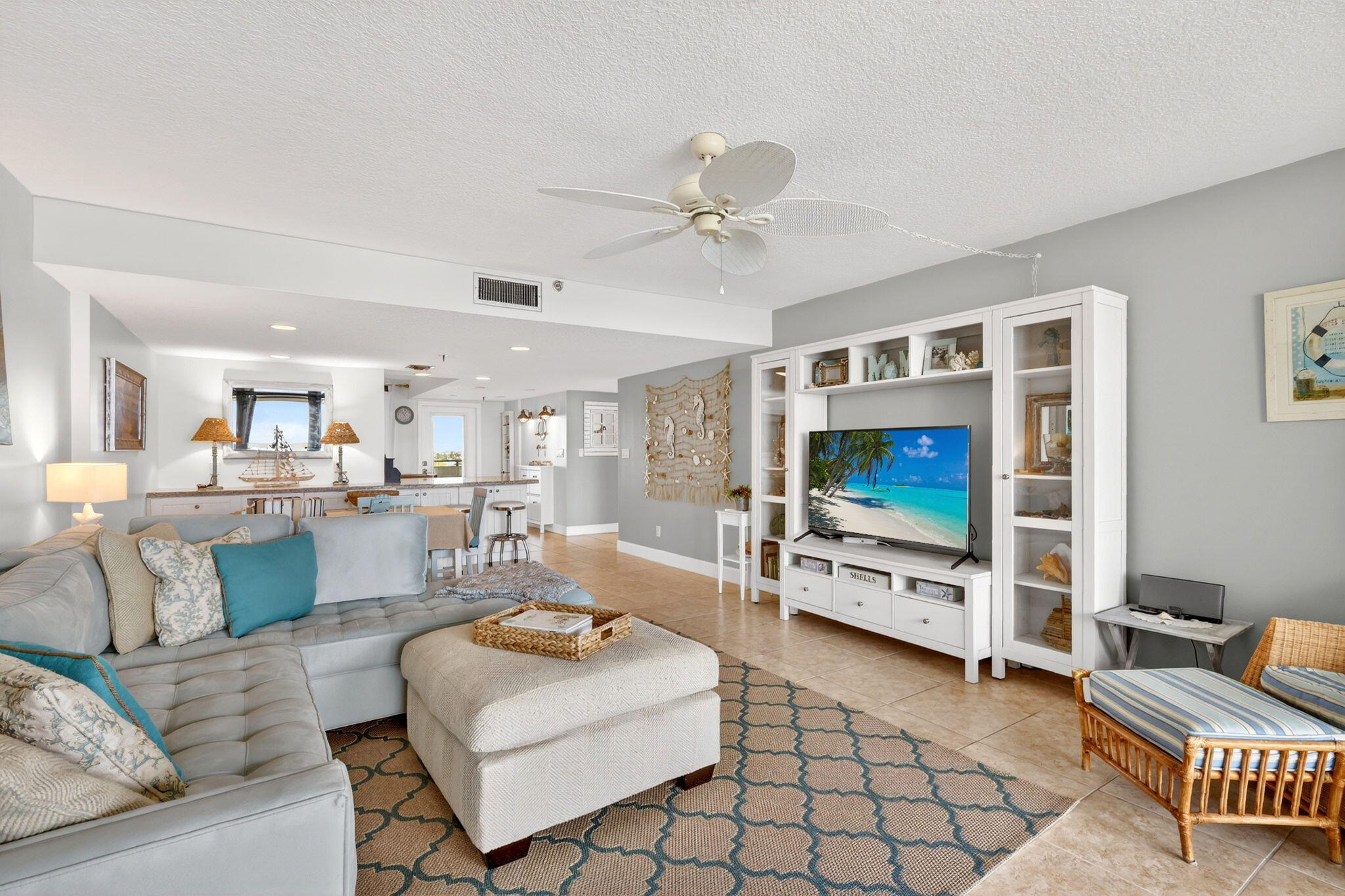 355 S Ocean Drive 602 Property Photo 20
