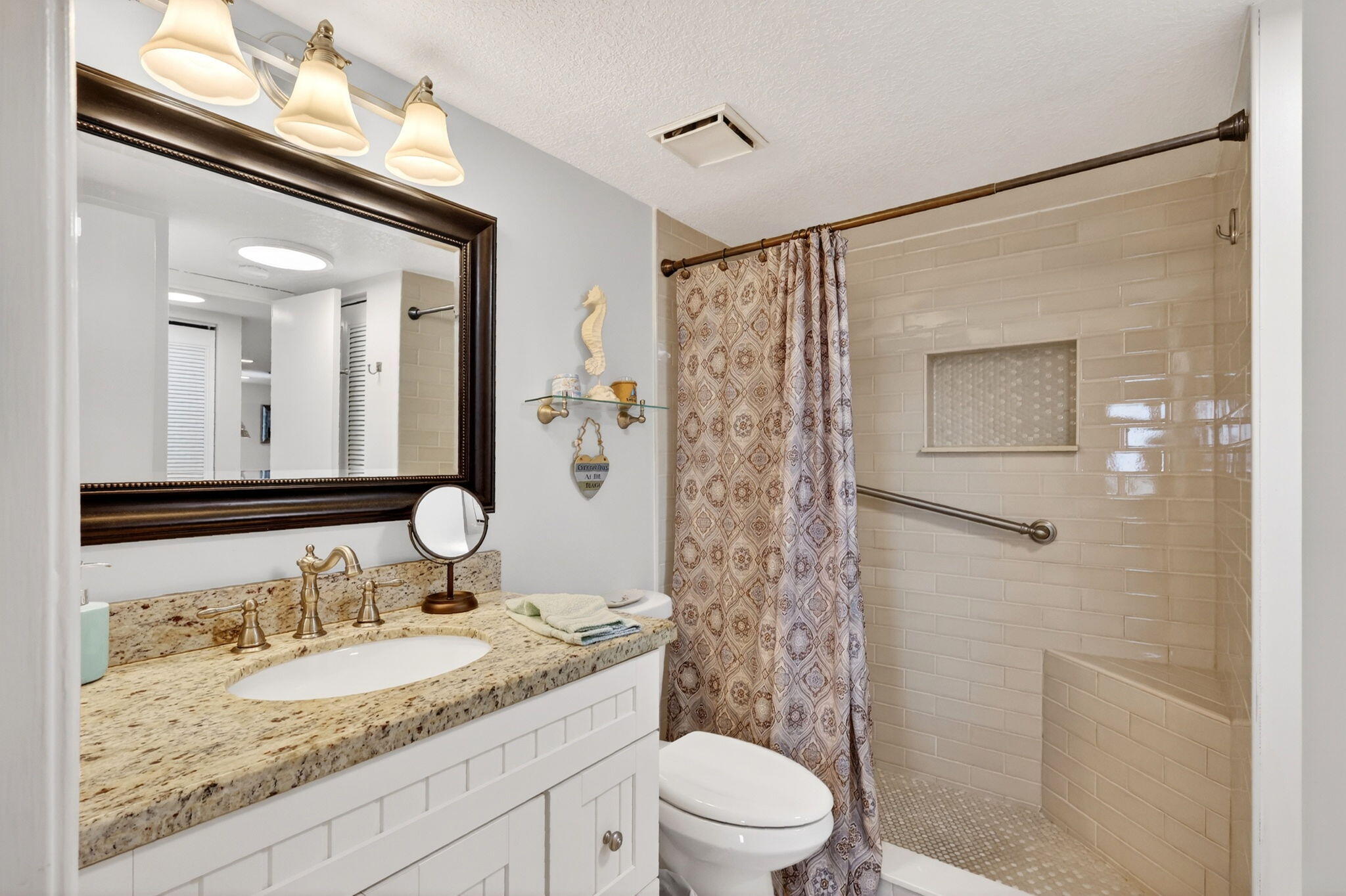 355 S Ocean Drive 602 Property Photo 28