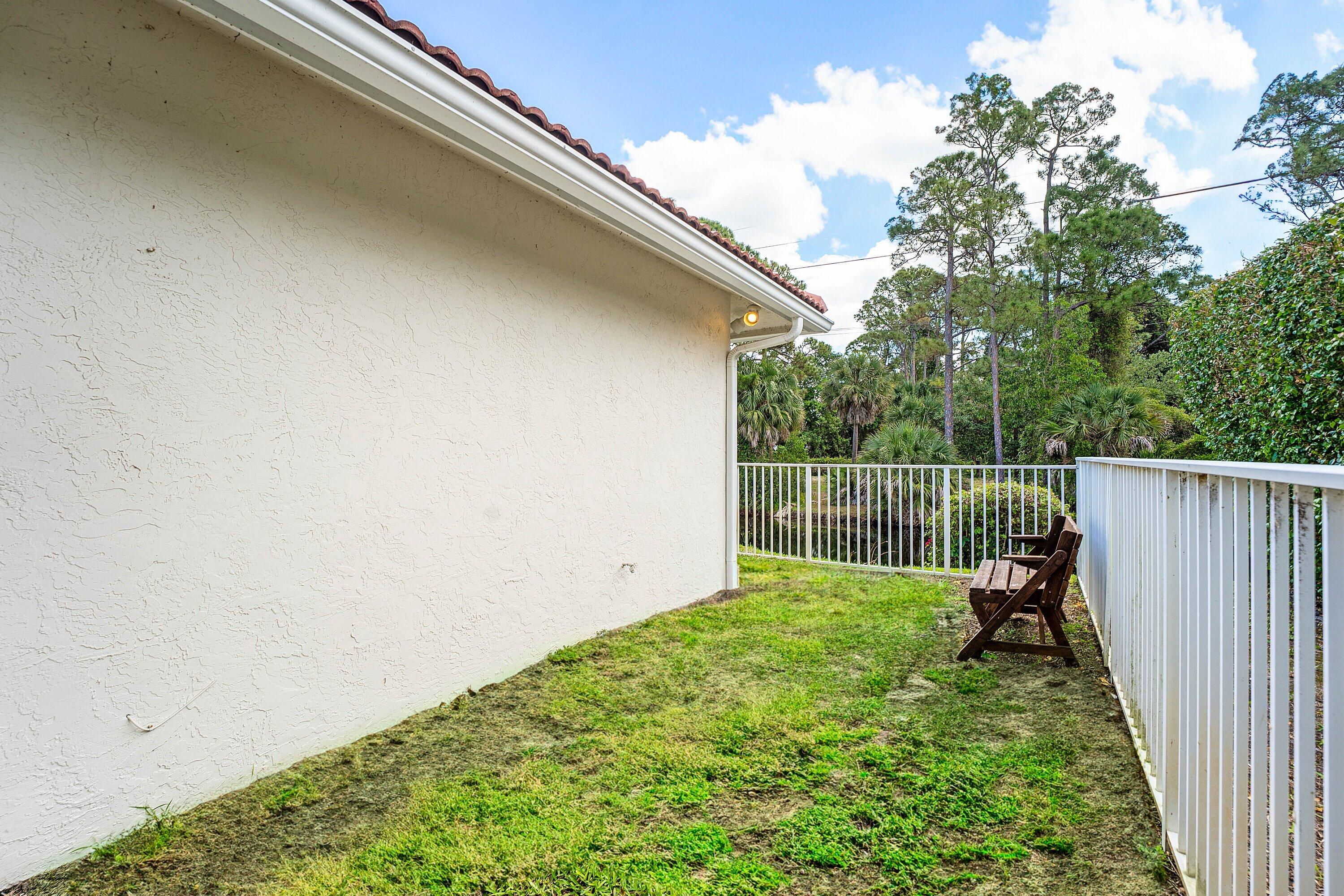 104 Hidden Hollow Property Photo 30