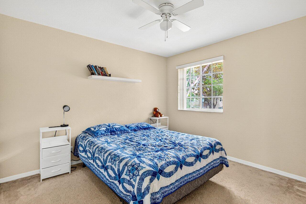 9090 Nw 40th Place Property Photo 11