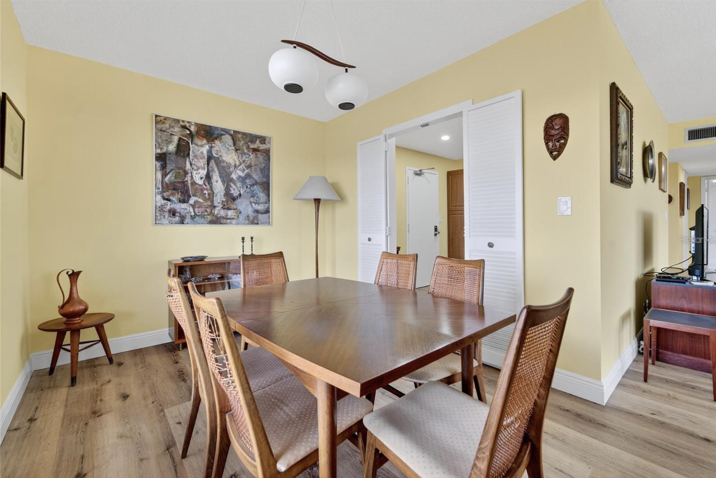 10777 W Sample Road 1212 Property Photo 10