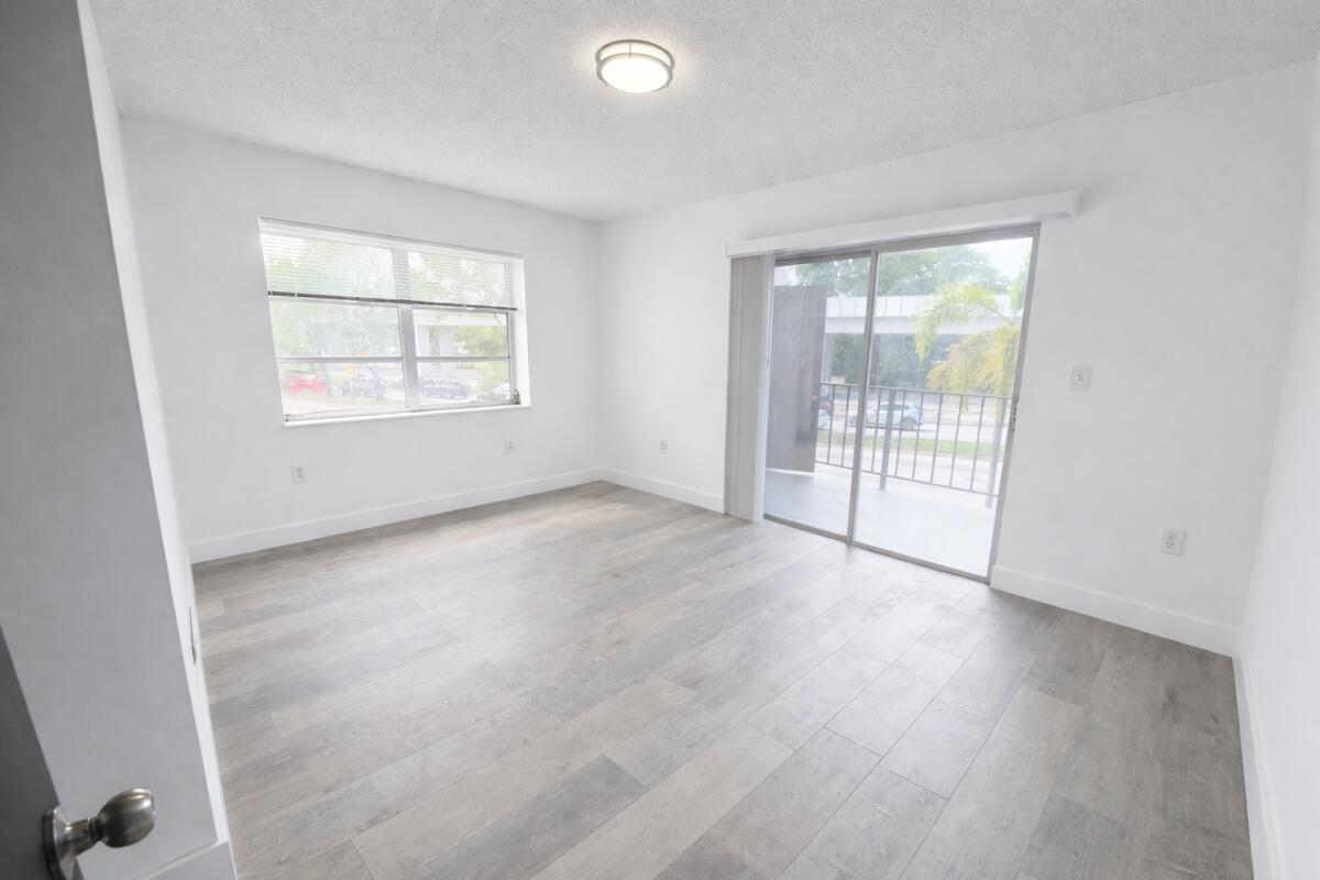 3300 S Dixie Highway 503 Property Photo 2