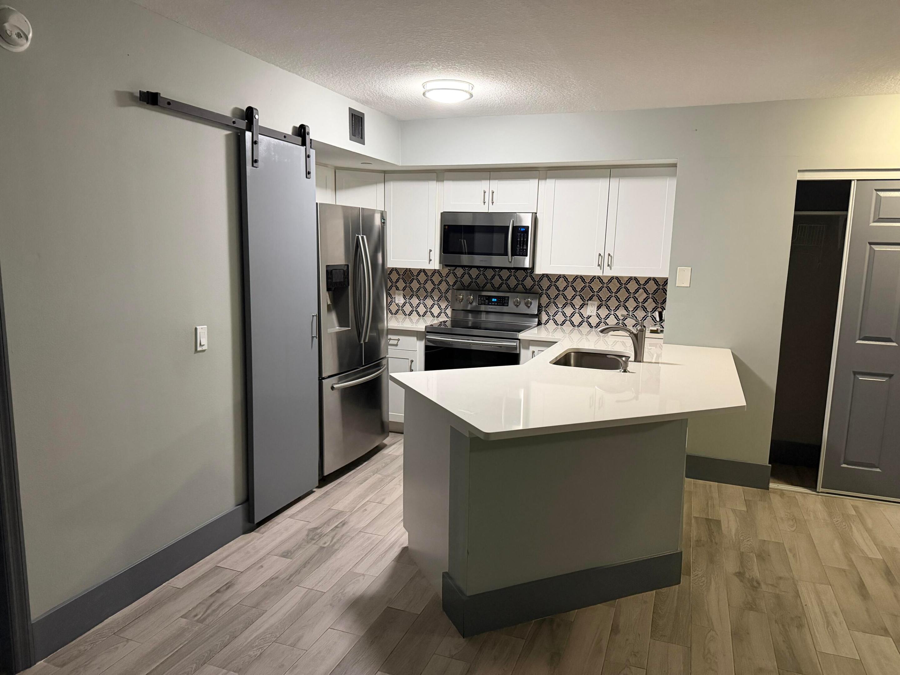 4211 San Marino Boulevard 105 Property Photo 5