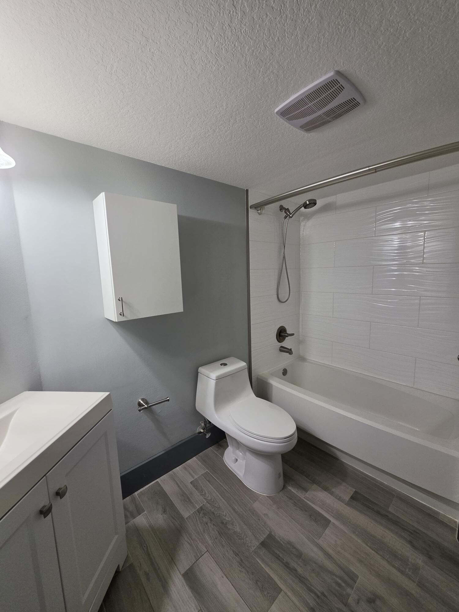 4211 San Marino Boulevard 105 Property Photo 17