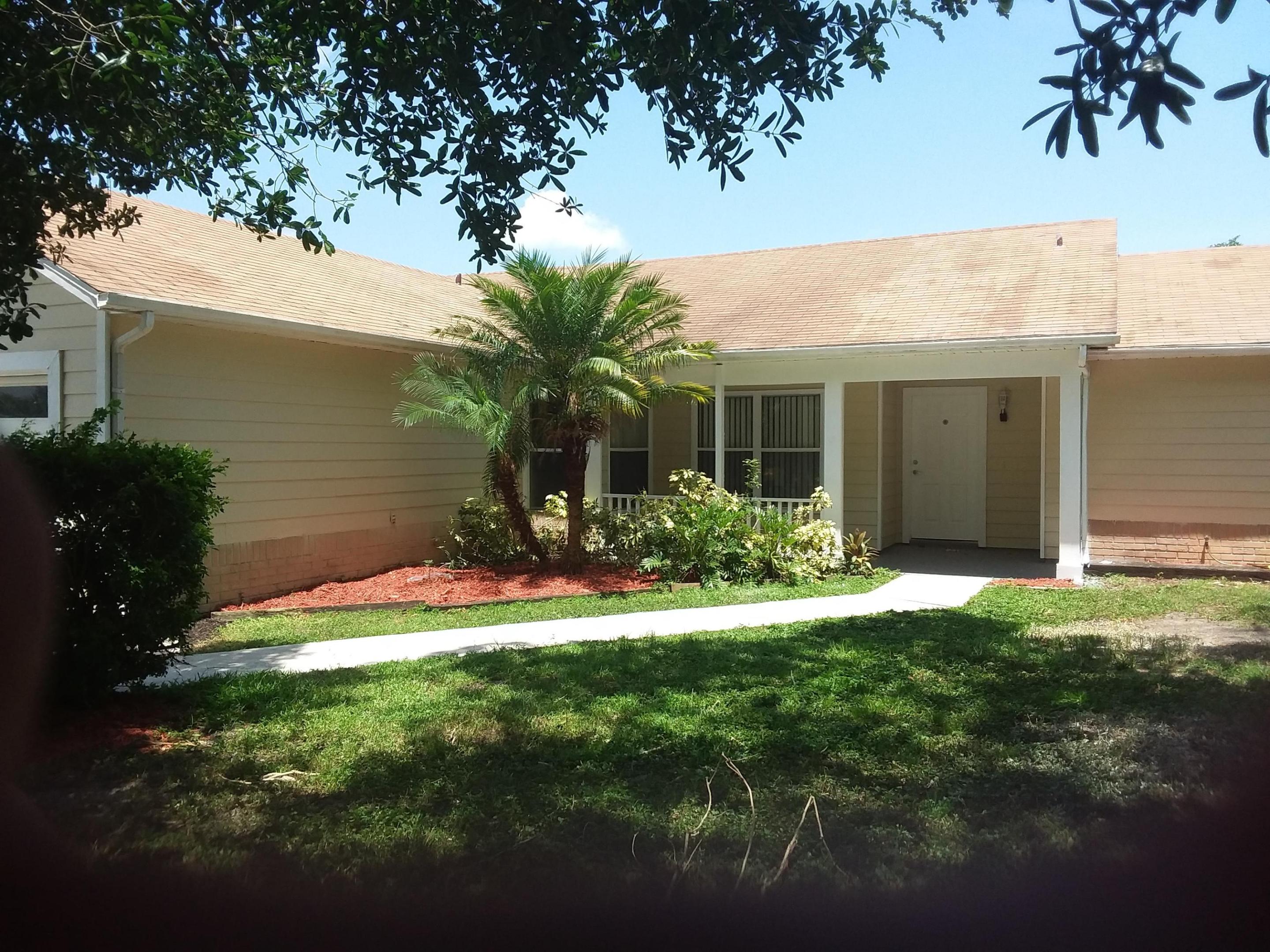 161 SW Grimaldo Property Photo 1