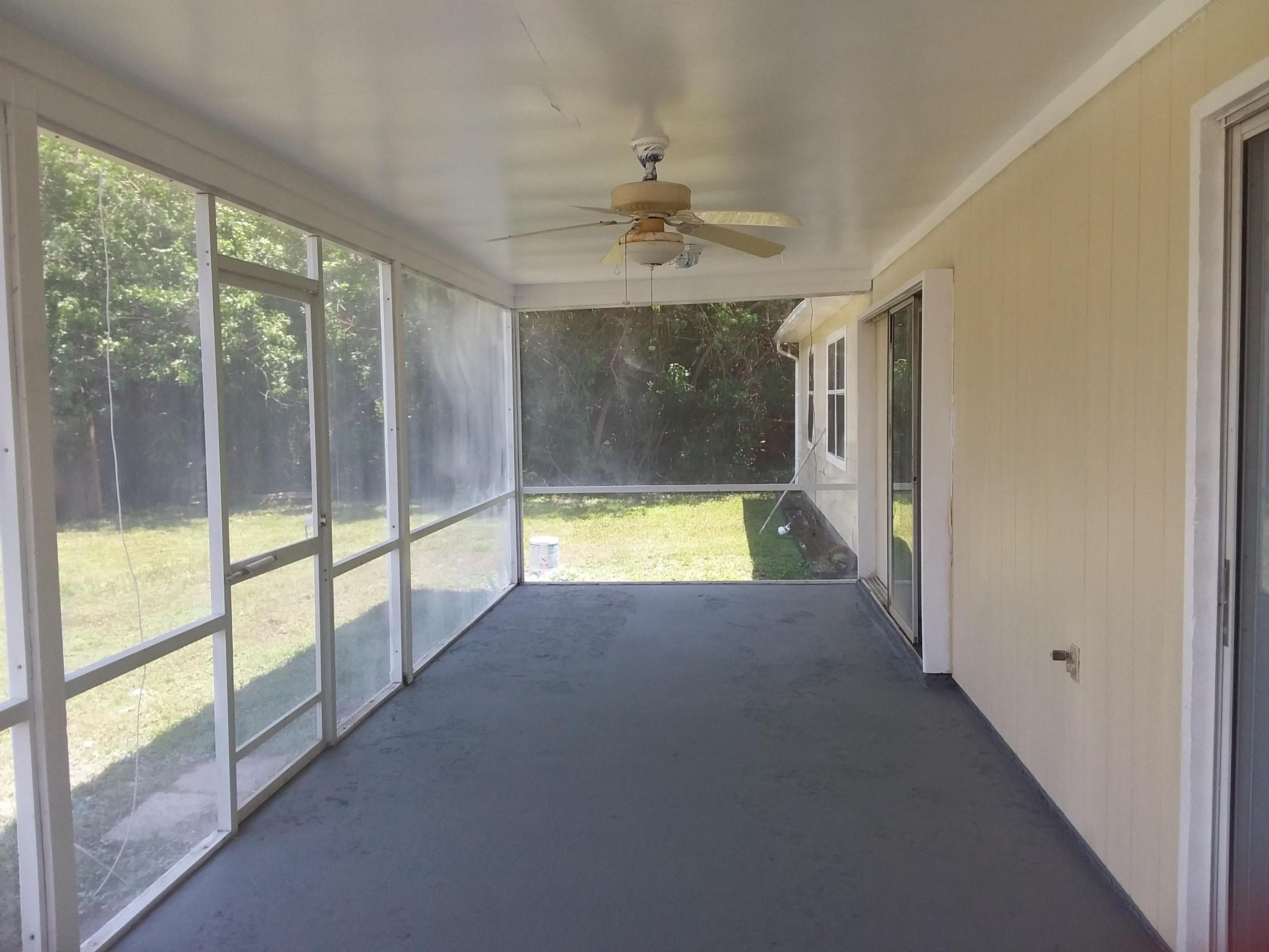161 Sw Grimaldo Property Photo 12