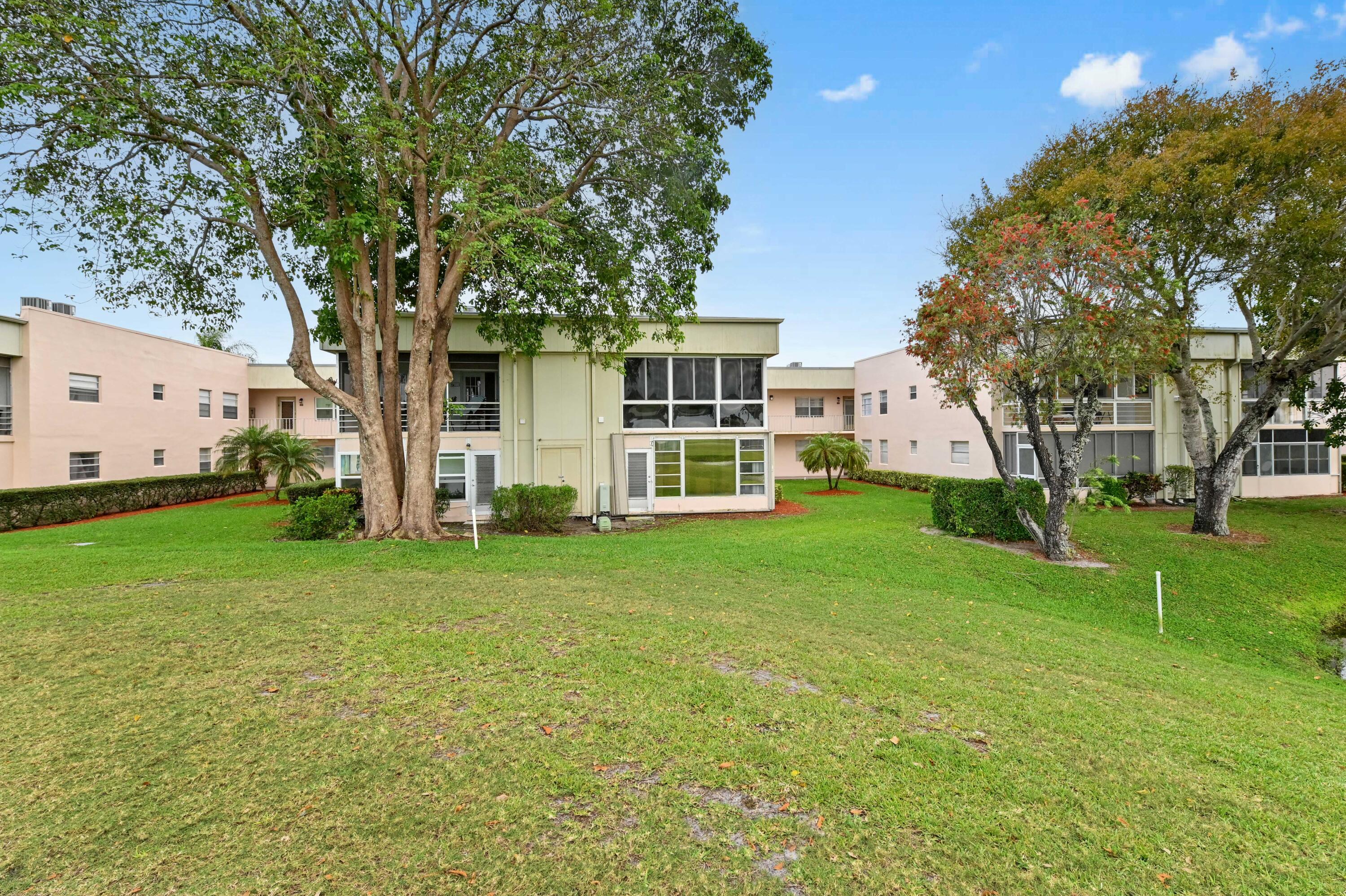 343 Capri H Property Photo 14