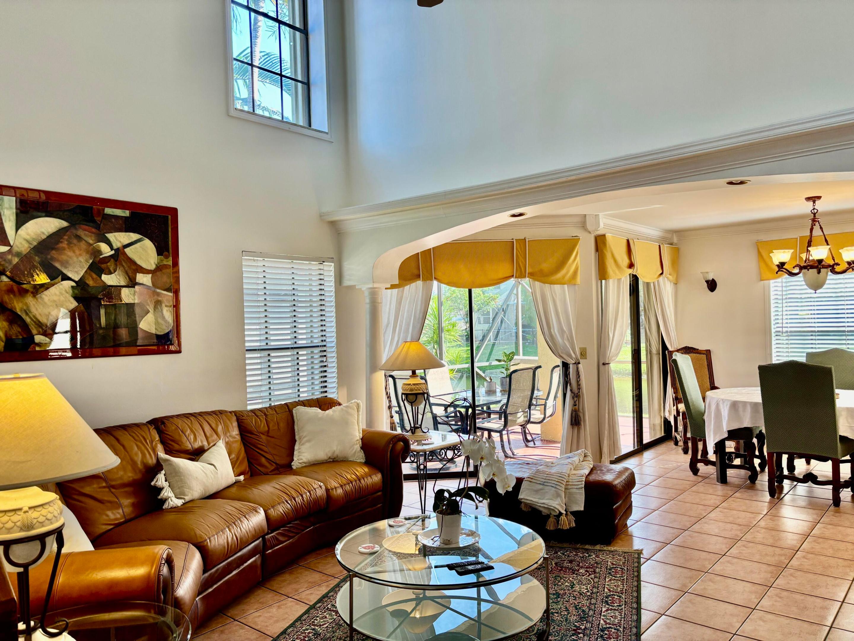 1760 Shoreside Circle Property Photo 4