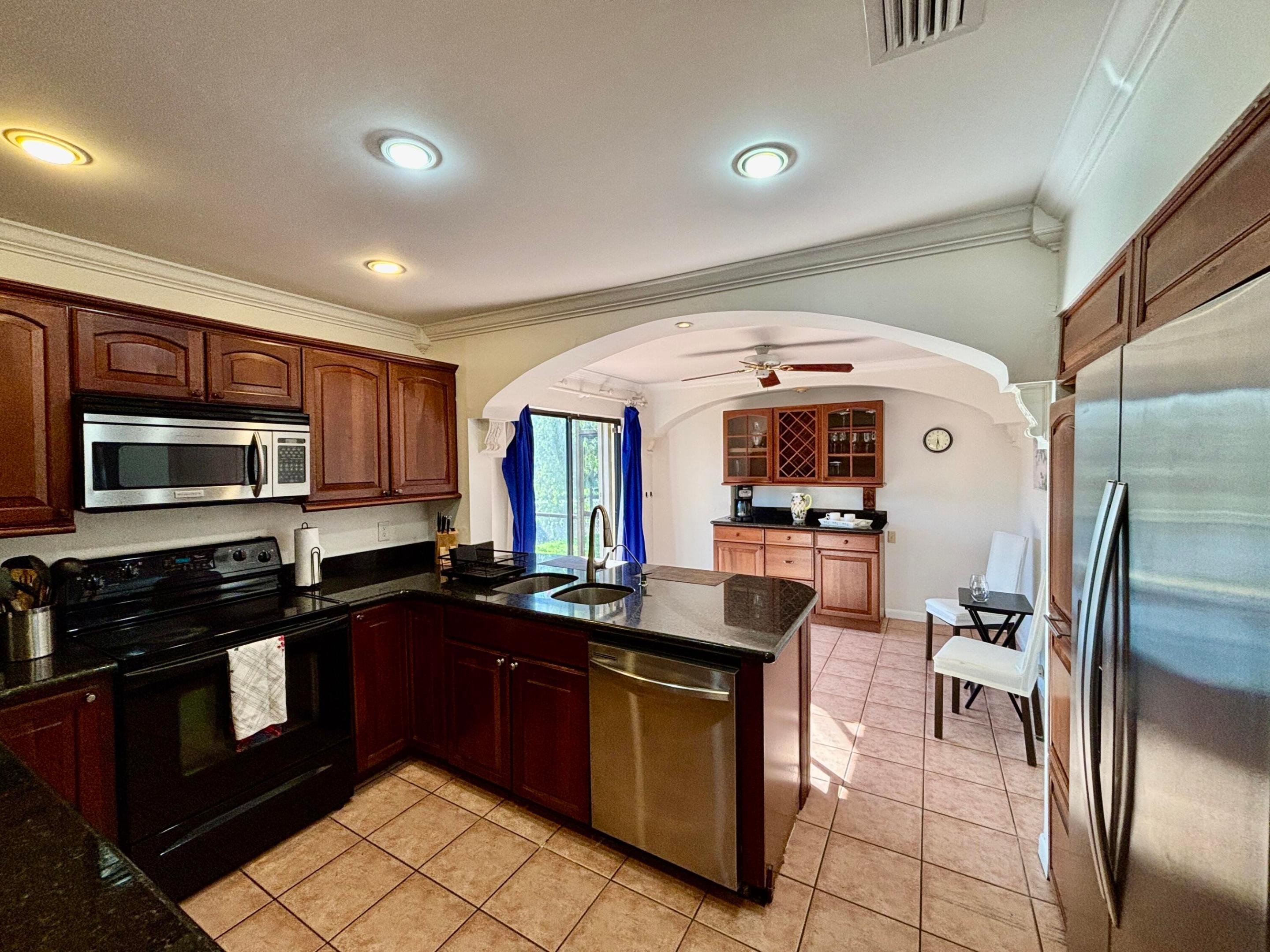 1760 Shoreside Circle Property Photo 8