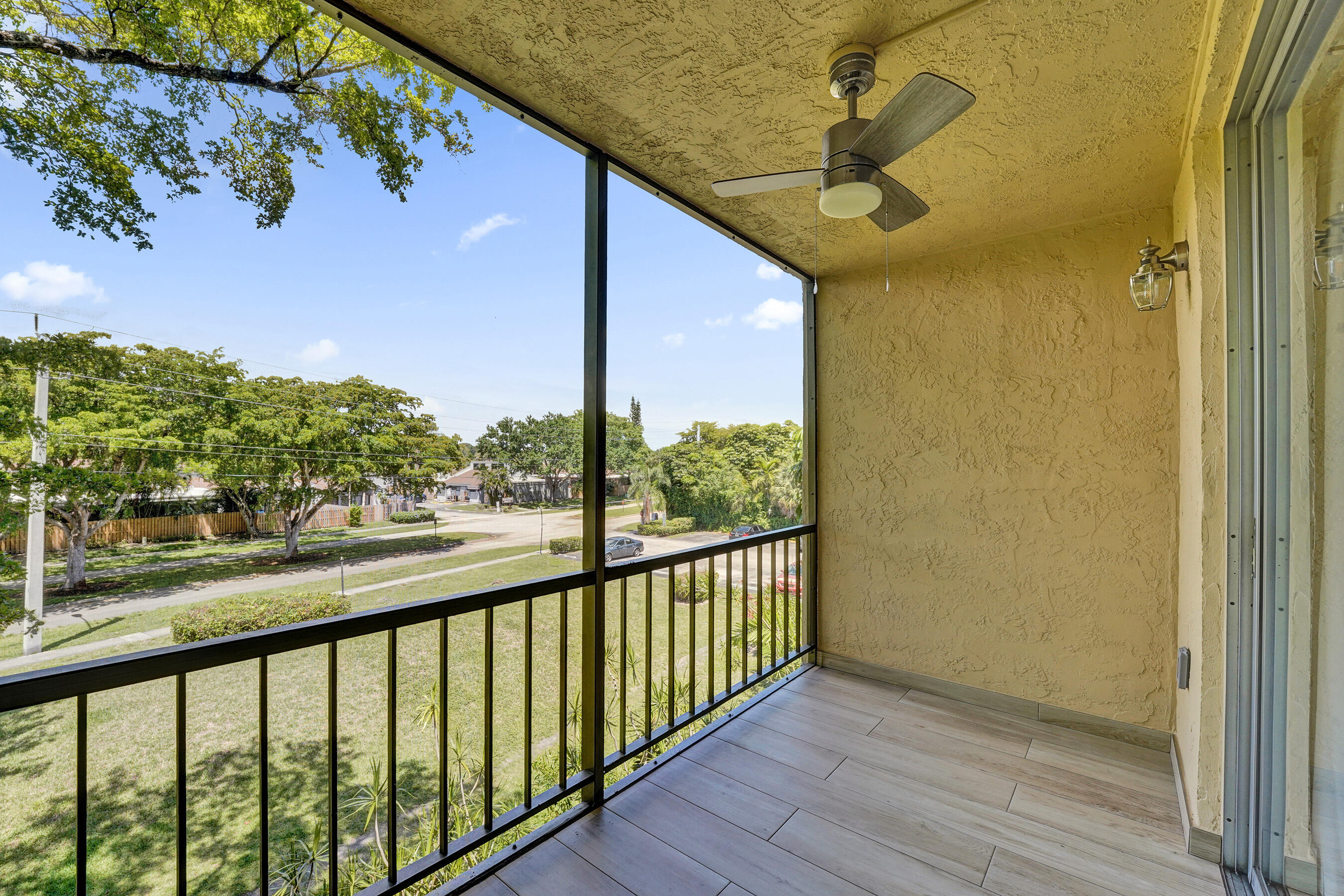 7300 Nw 17th Street 305 Property Photo 48
