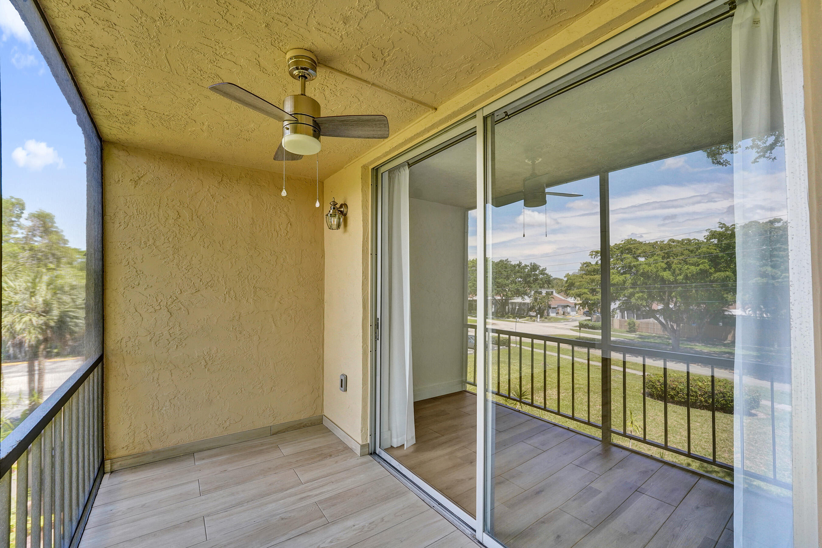 7300 Nw 17th Street 305 Property Photo 52