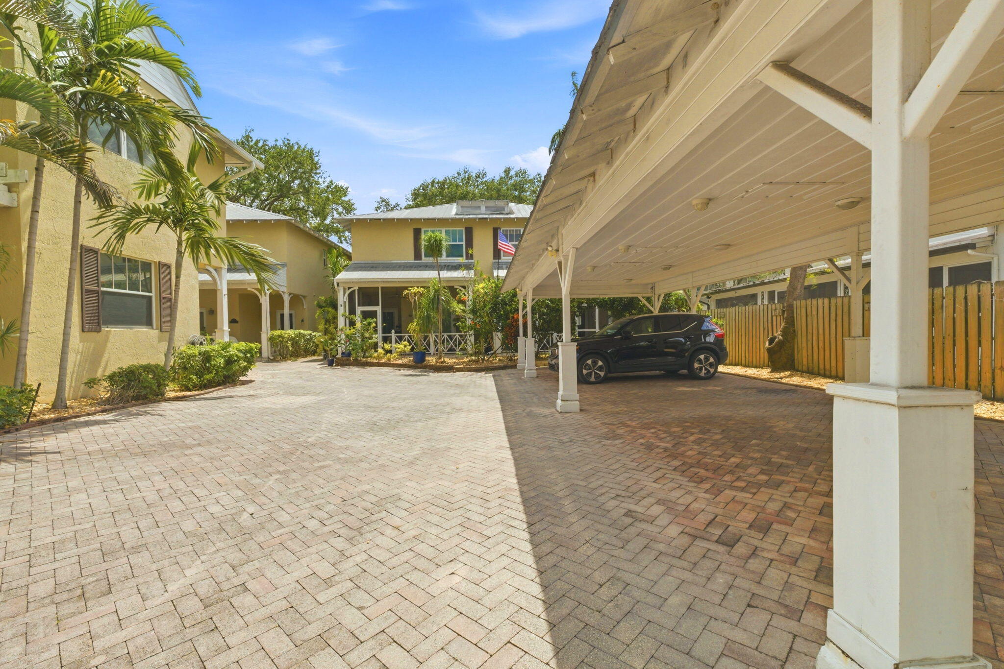 1220 W Las Olas Boulevard 1220 Property Photo 3