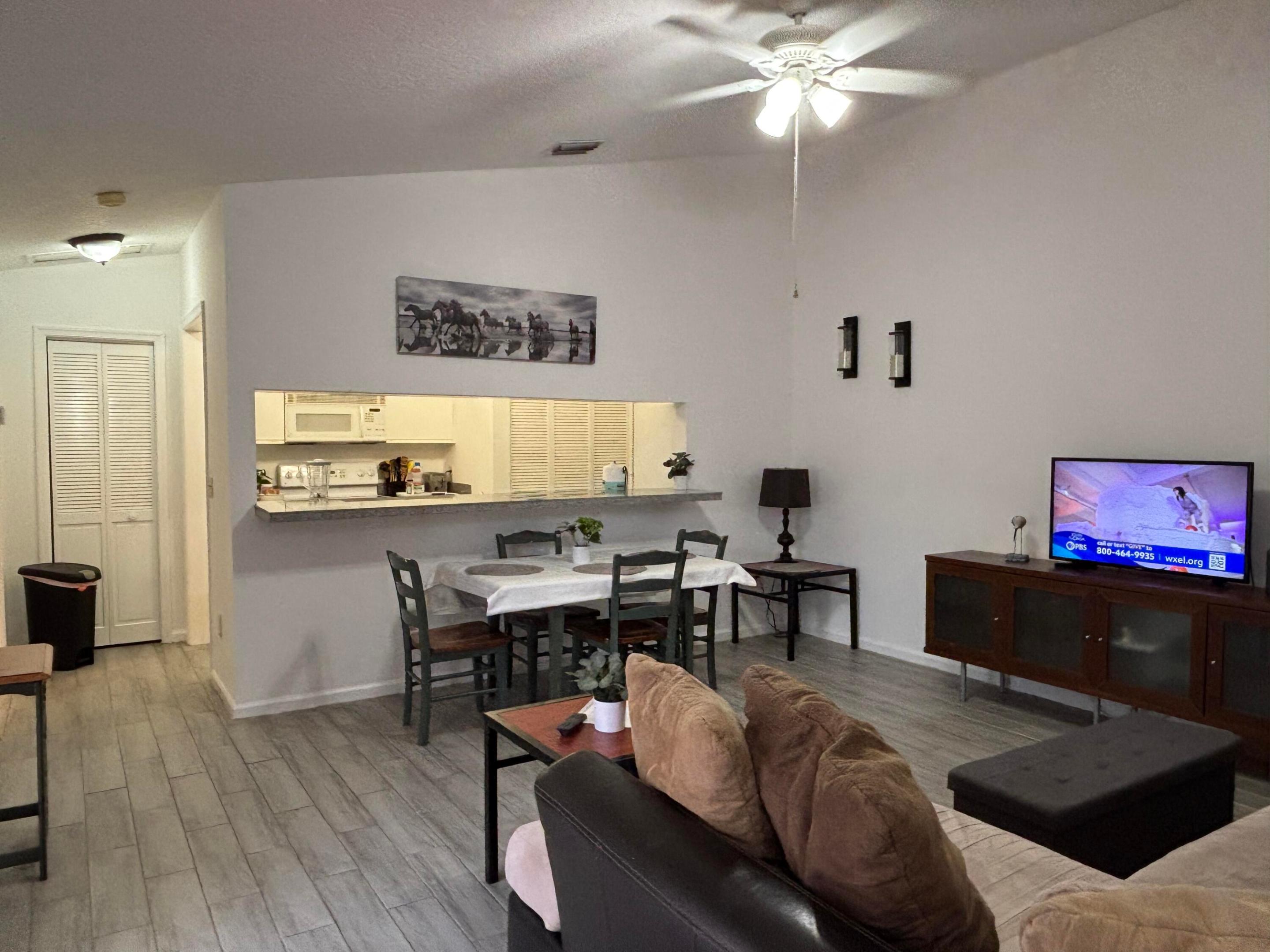 1289 Periwinkle Place Property Photo 6