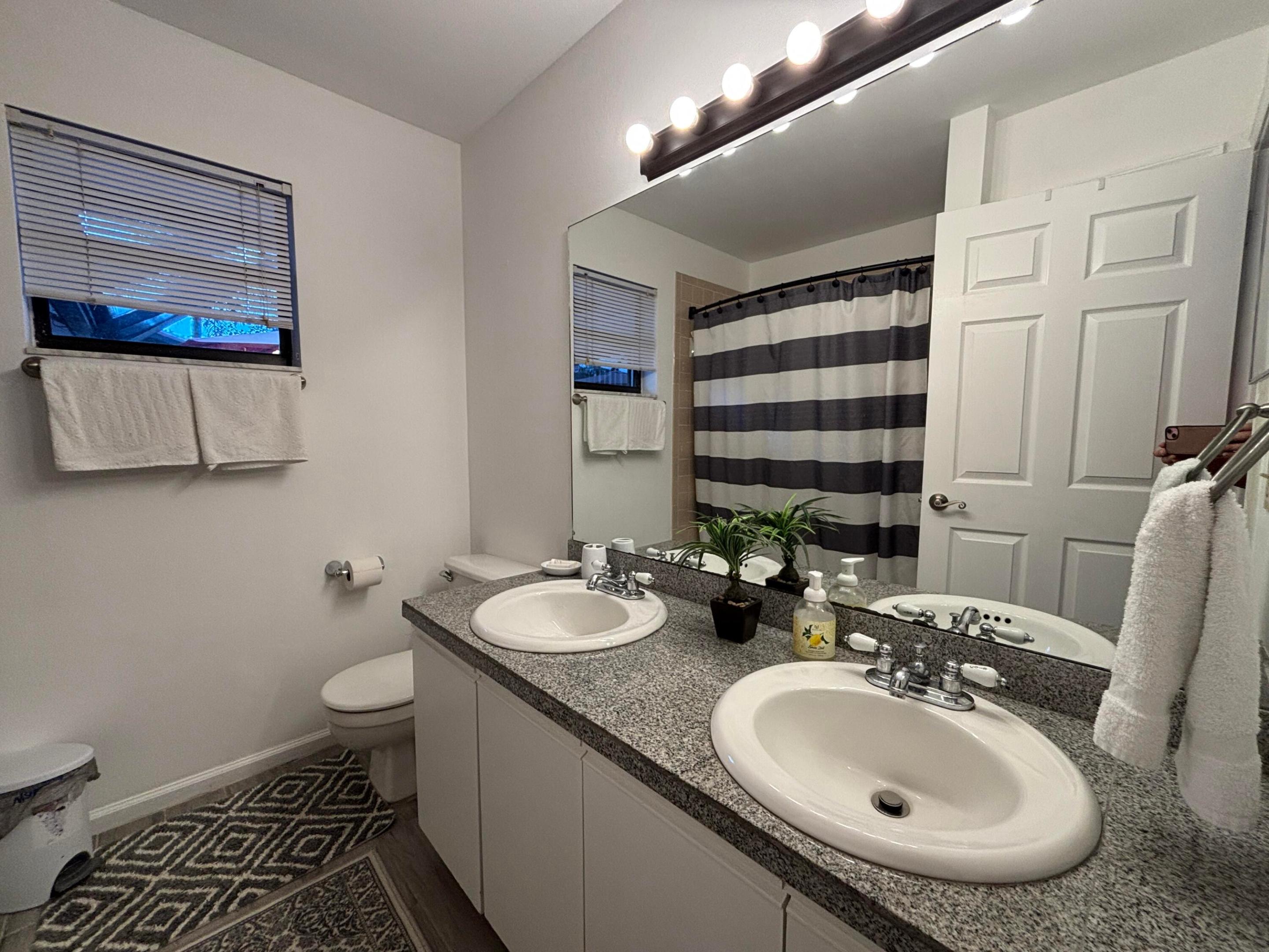 1289 Periwinkle Place Property Photo 14