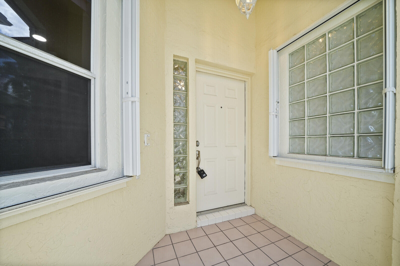 6291 Breckenridge Circle Property Photo 6