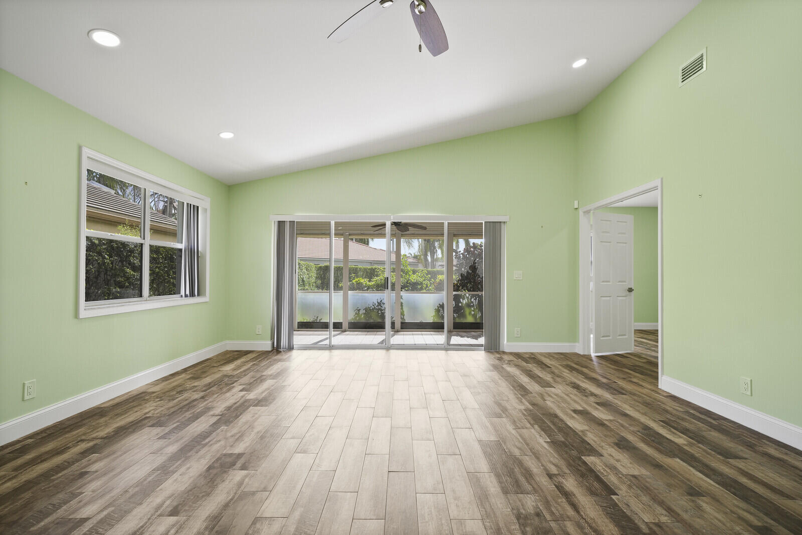 6291 Breckenridge Circle Property Photo 13