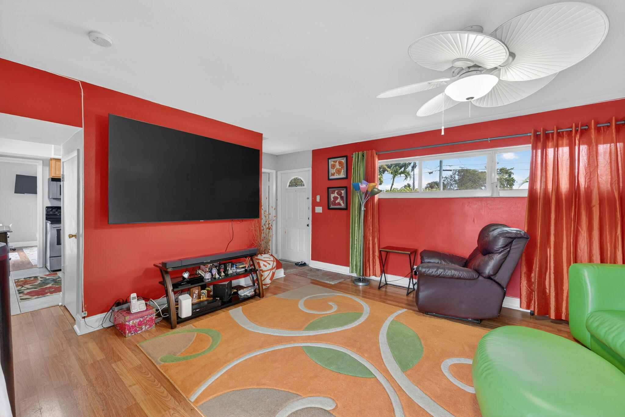 1380 Ne 40th Drive Property Photo 4