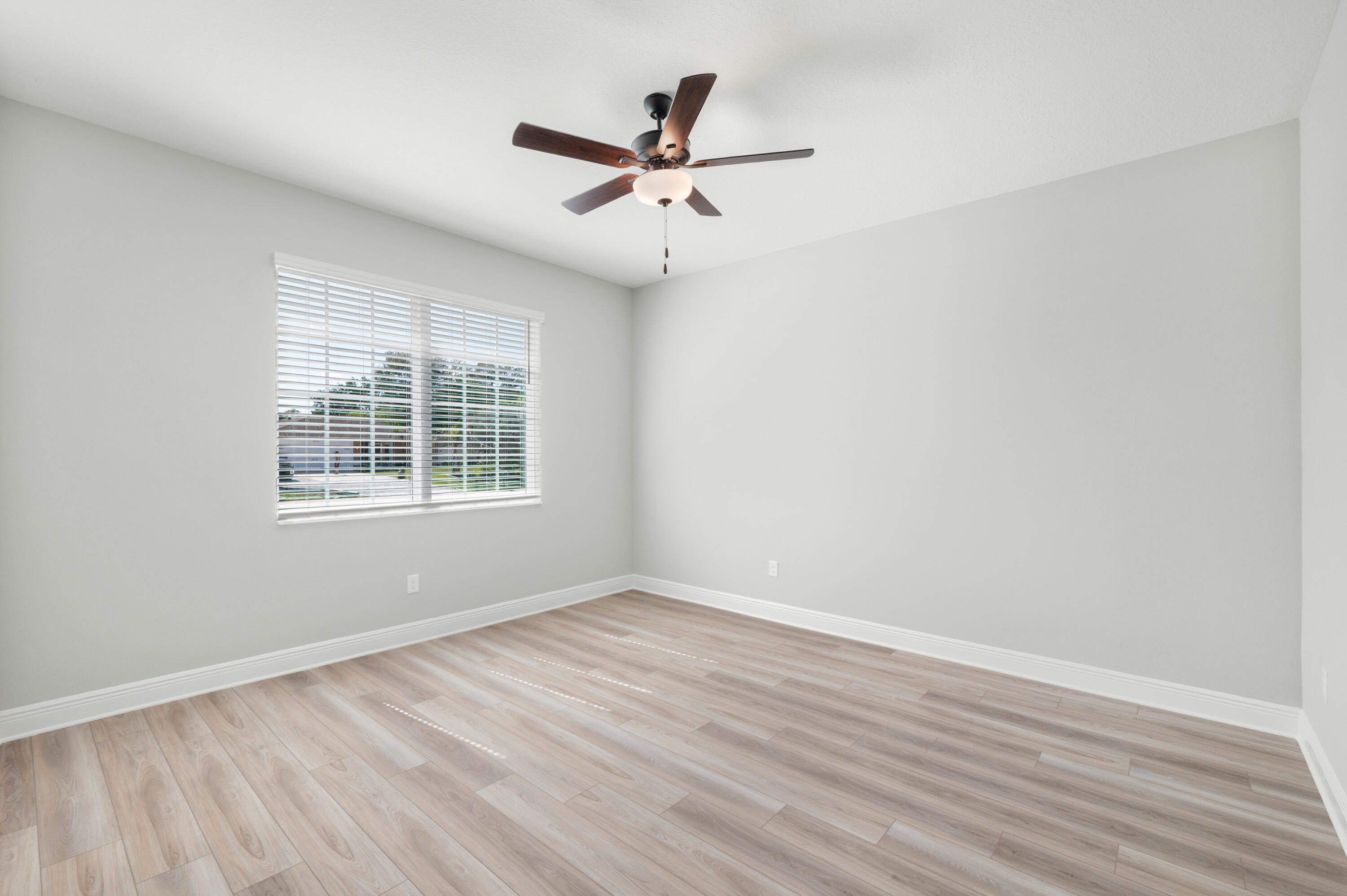 9335 101st Avenue Property Photo 17