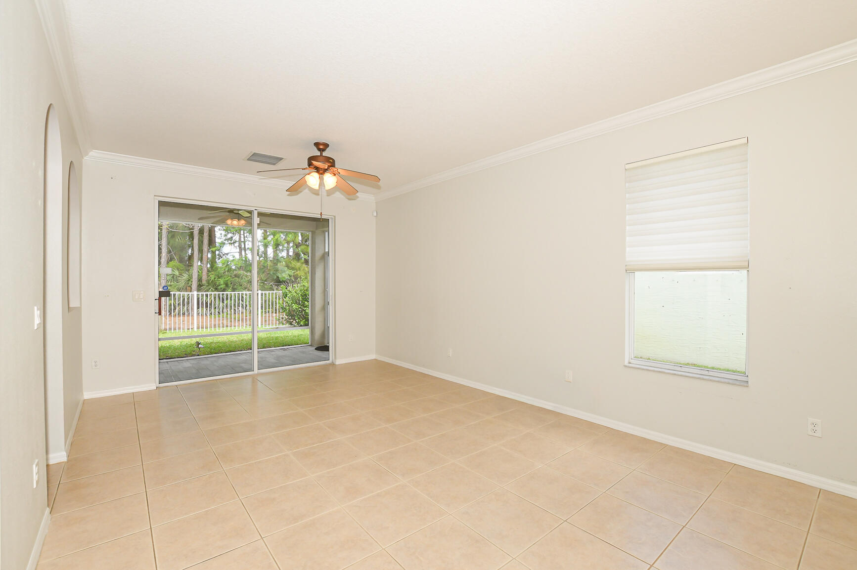 316 Sw Maclay Way Property Photo 9