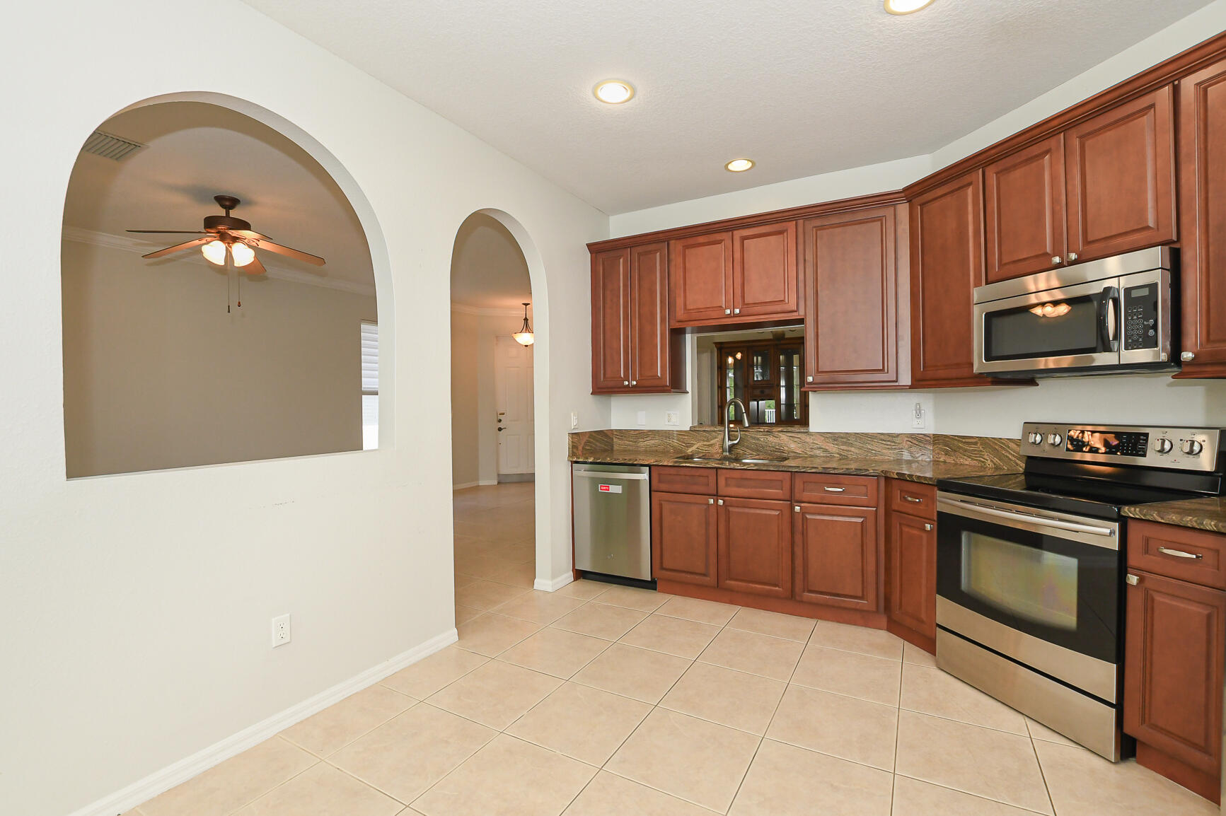 316 Sw Maclay Way Property Photo 14