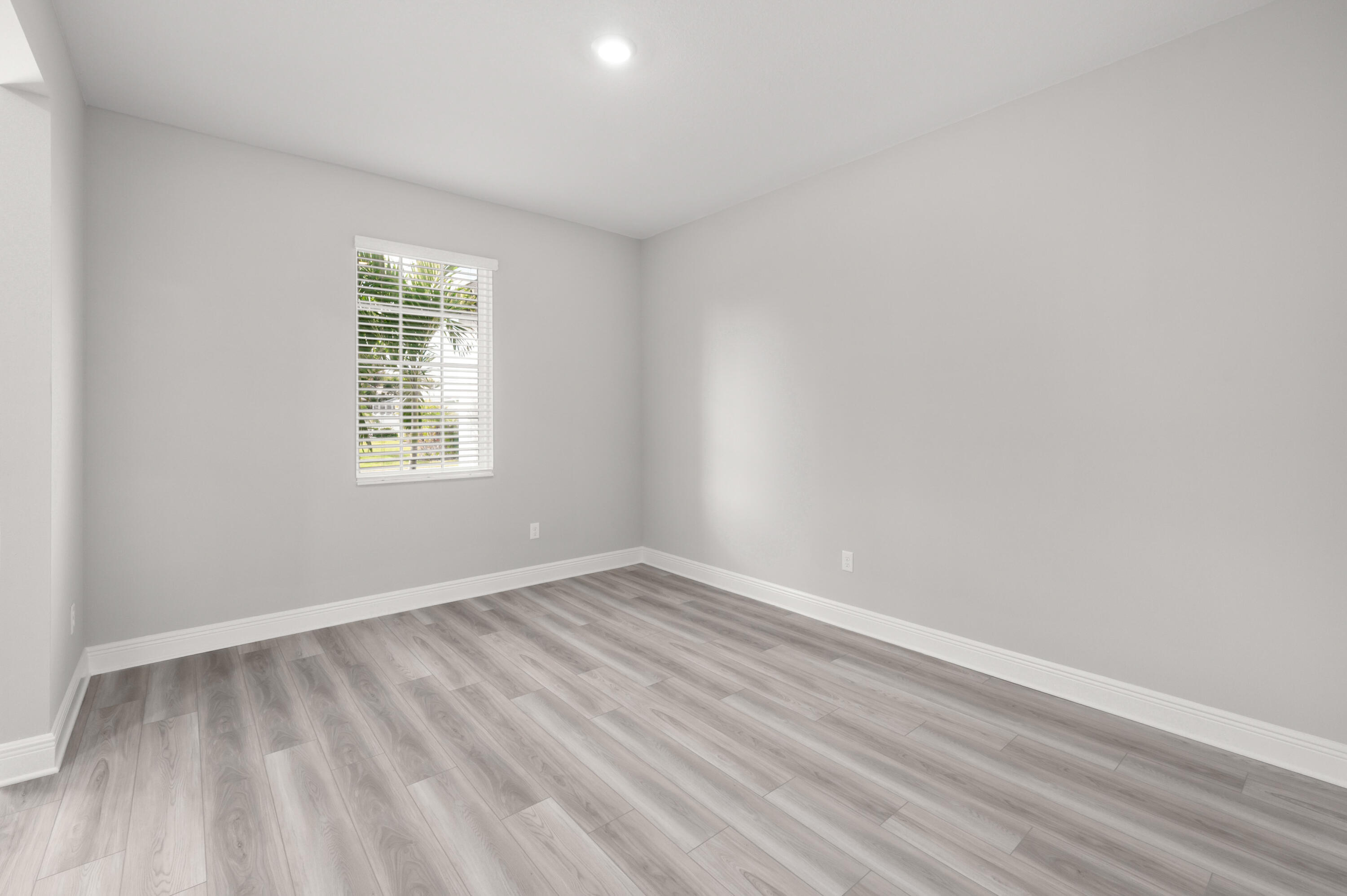 9345 101st Avenue Property Photo 28