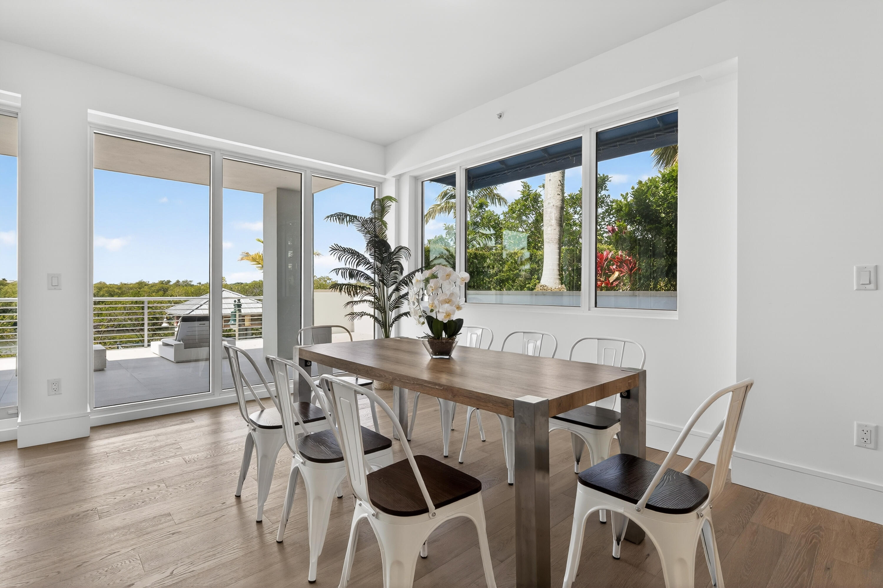 1 S Coastal Way 201 Property Photo 9