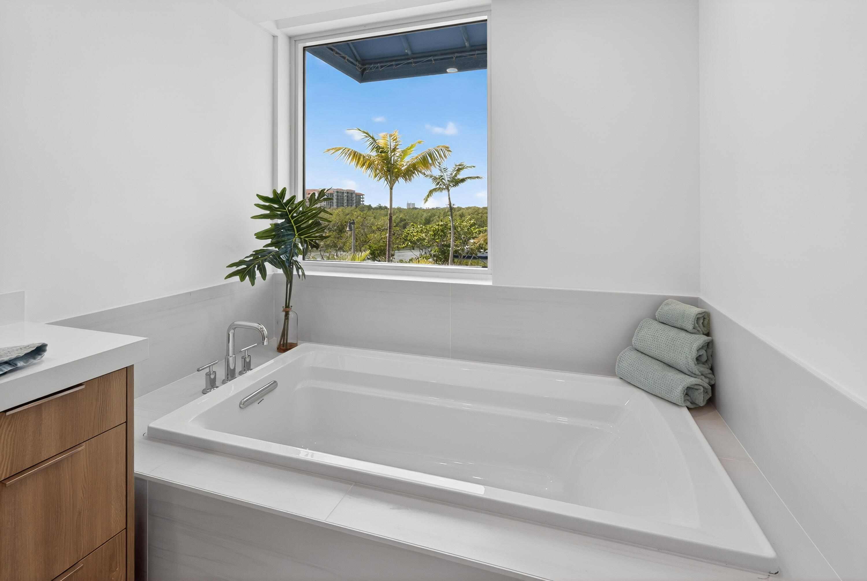1 S Coastal Way 201 Property Photo 19