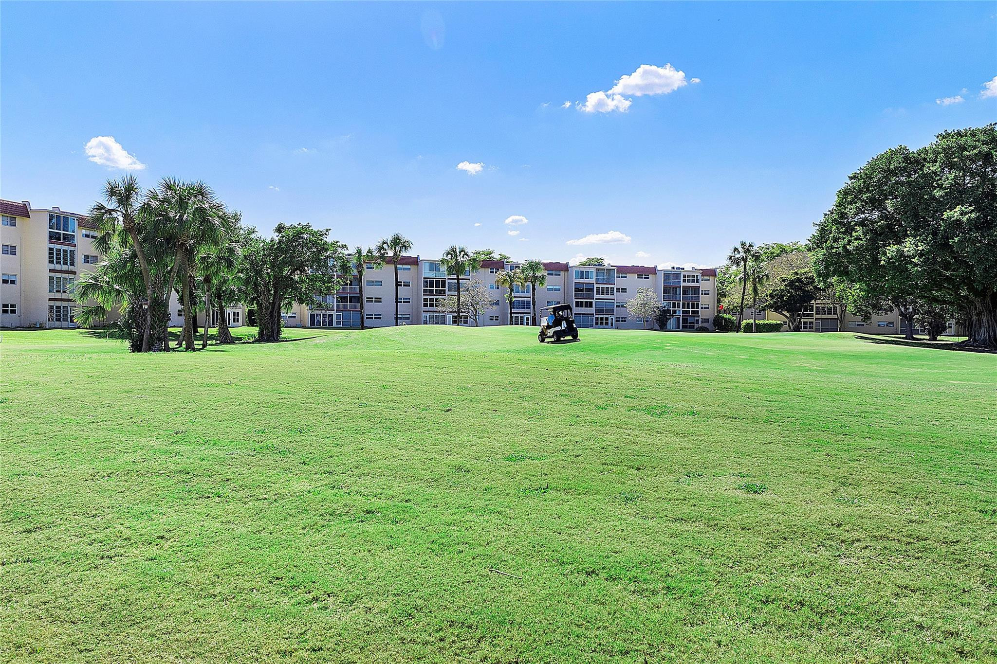 7847 Golf Circle Drive 211 Property Photo 15