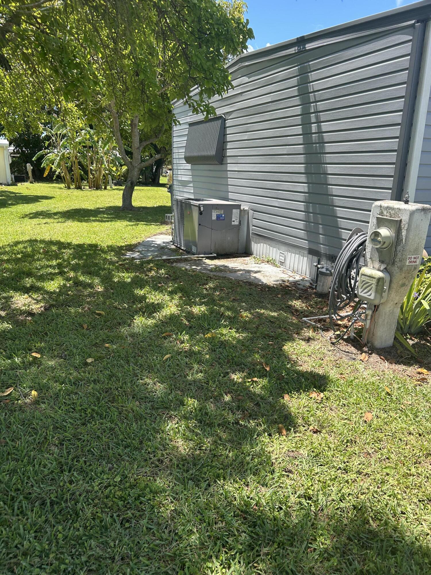 8628 Duke Court E 3_14 Property Photo 4