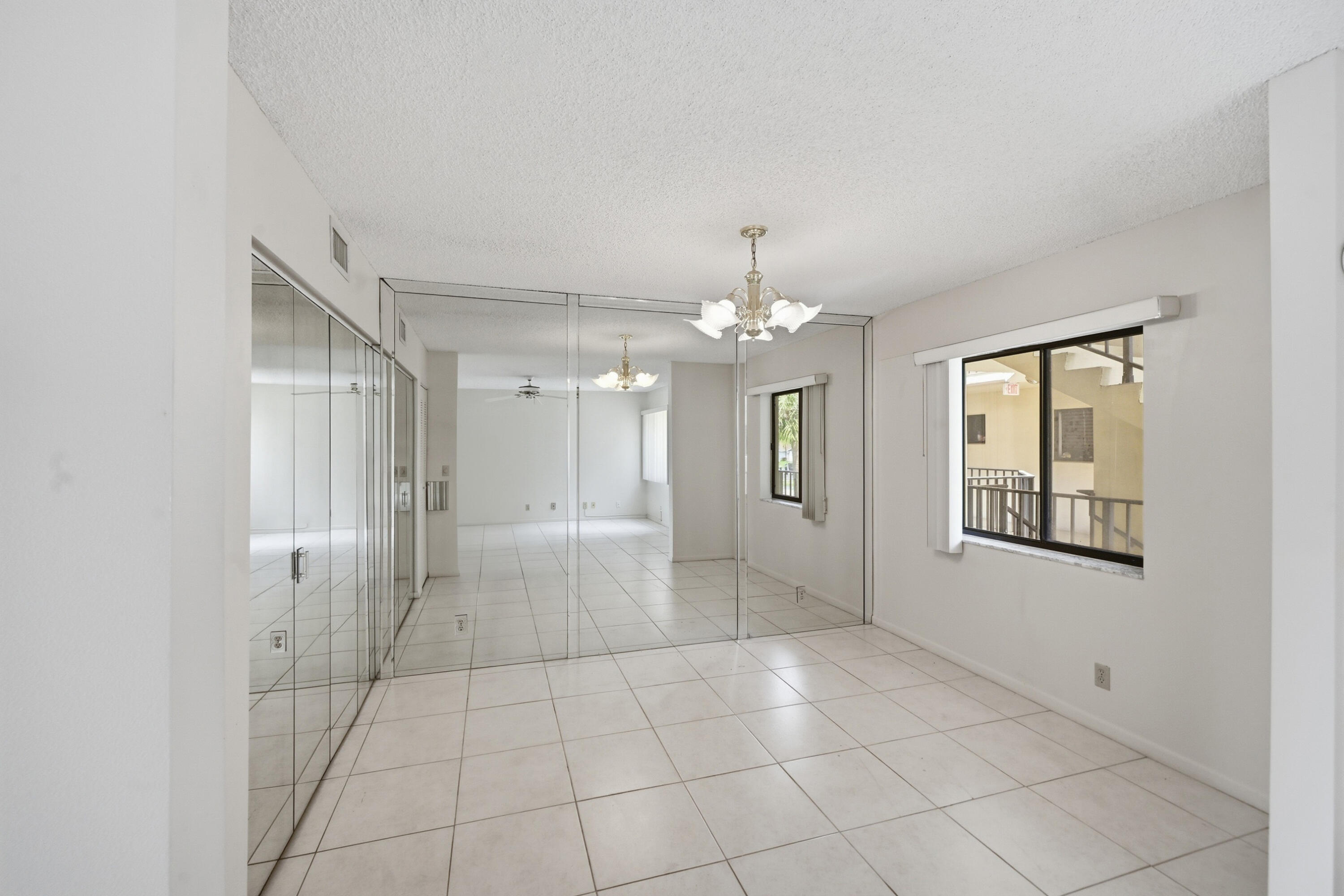 5370 Las Verdes Circle 219 Property Photo 9