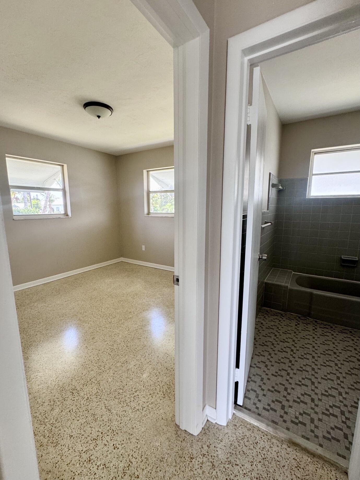 809 Gilbert Street Property Photo 8
