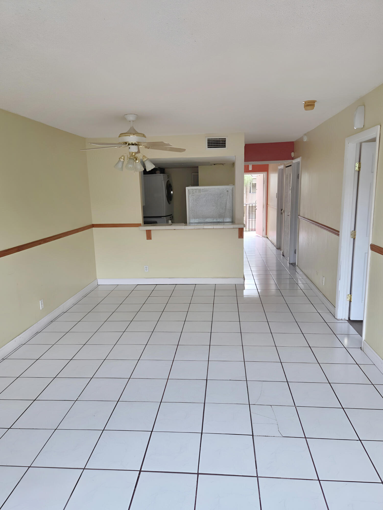 3253 Riverside Drive D-301 Property Photo 4
