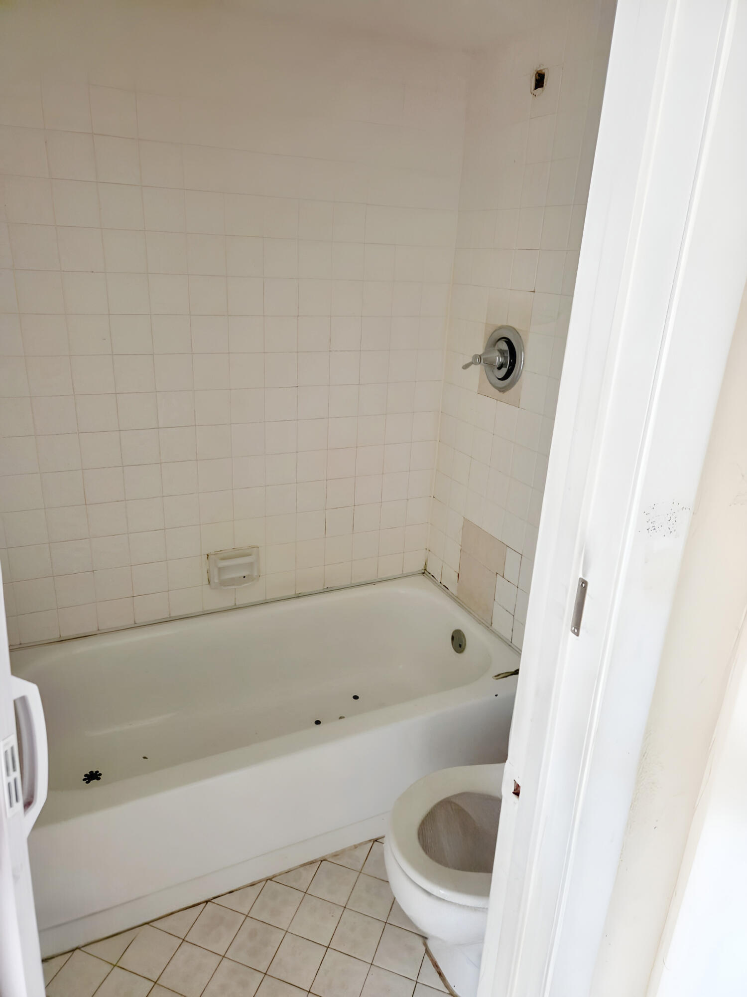 3253 Riverside Drive D-301 Property Photo 19