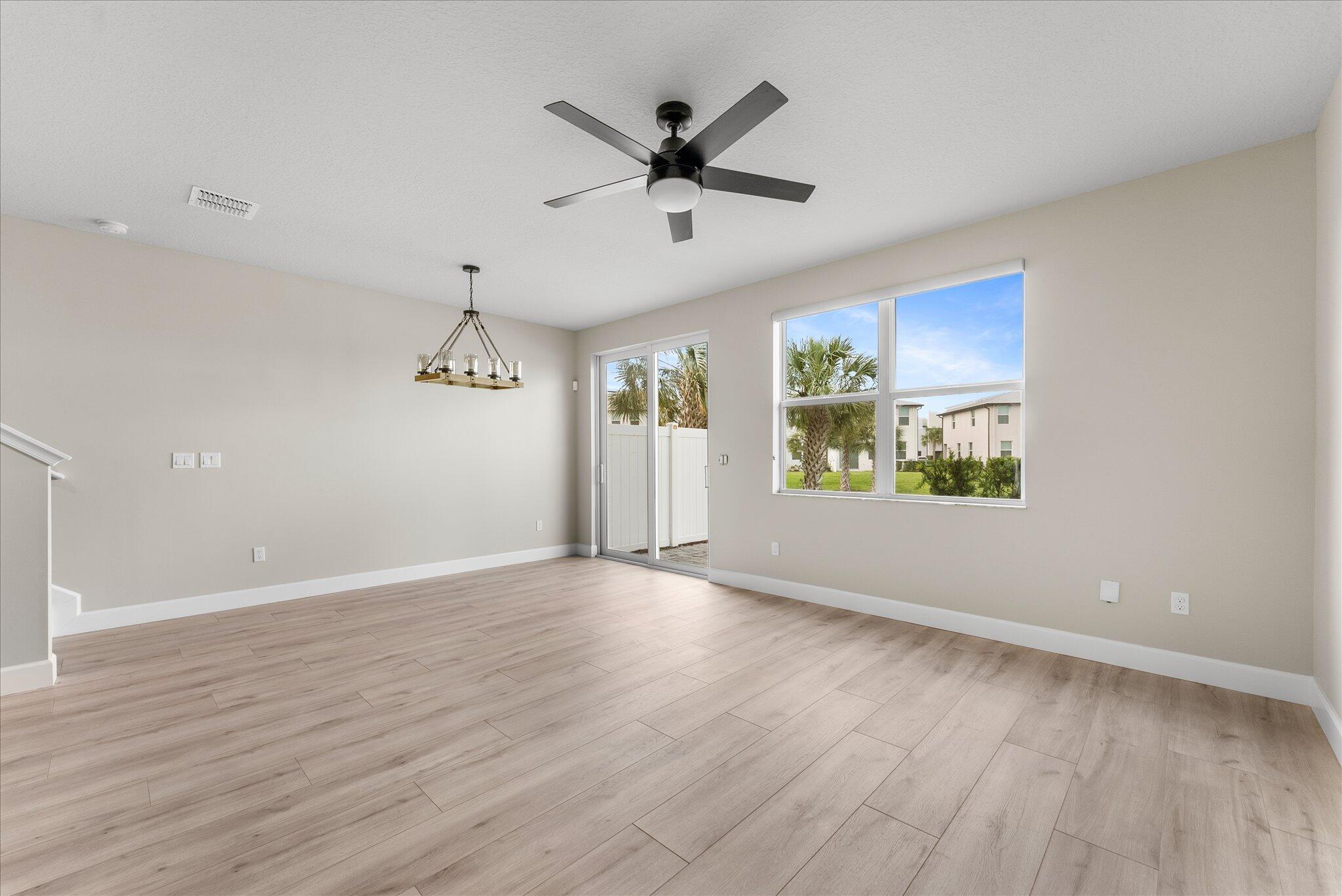 5661 Mentmore Drive Property Photo 7